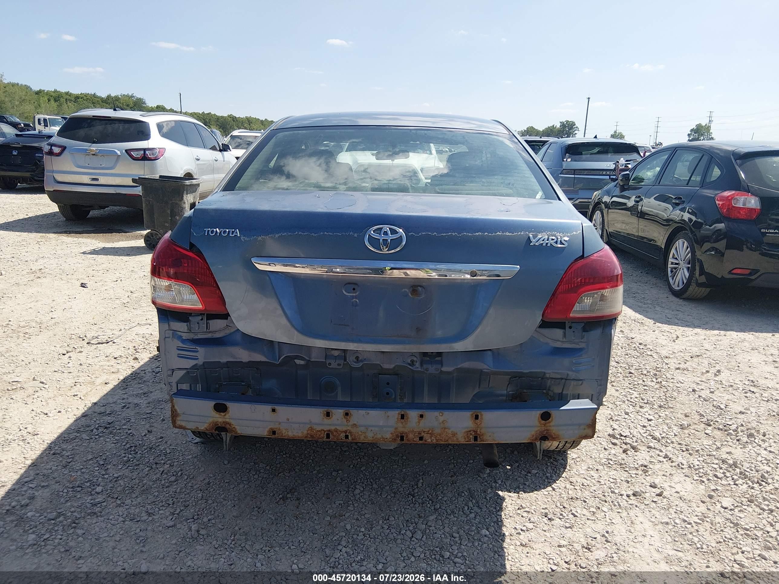 2012 Toyota Yaris   Blue vin: JTDBT4K32CL011311