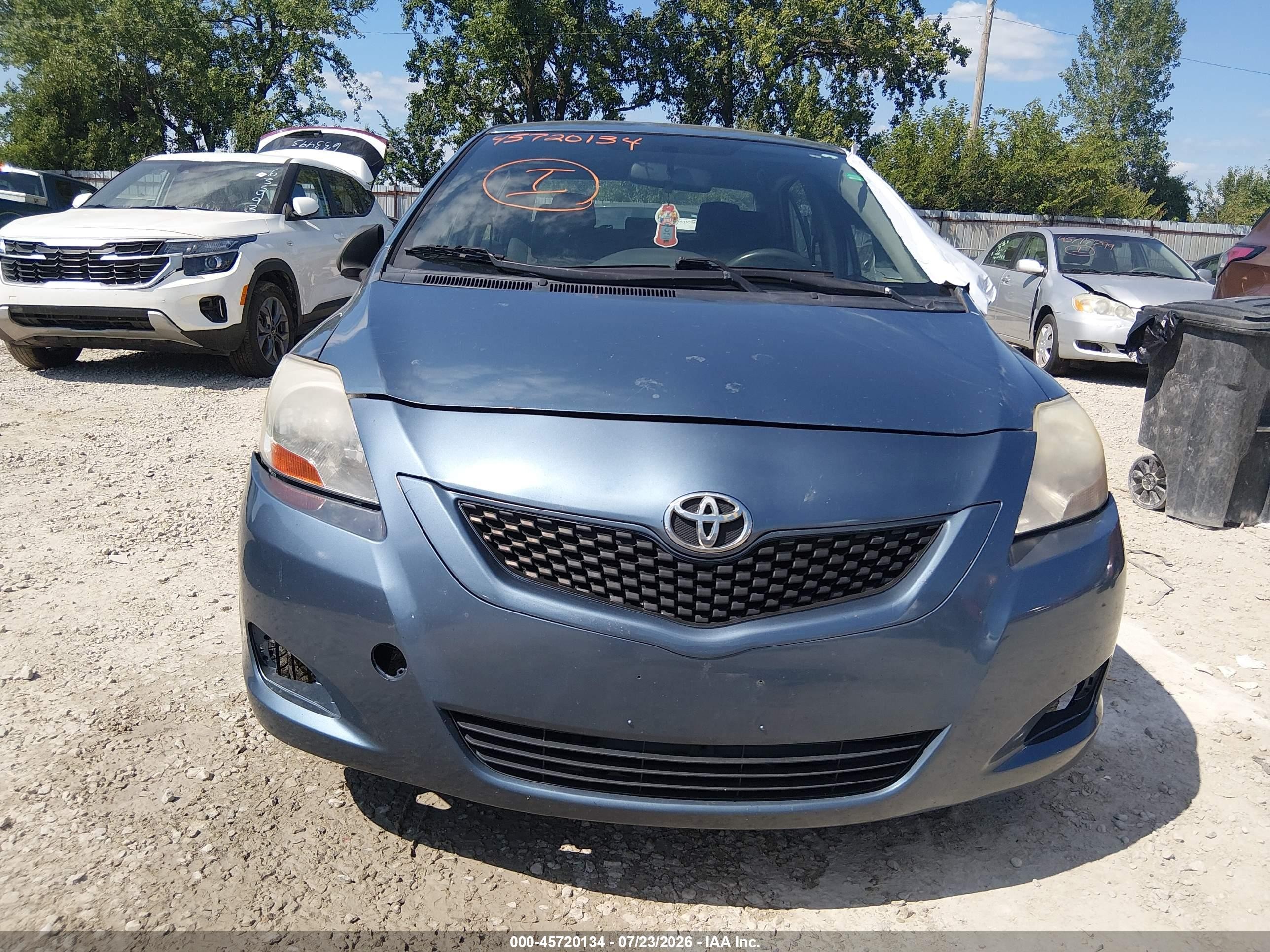 2012 Toyota Yaris   Blue vin: JTDBT4K32CL011311