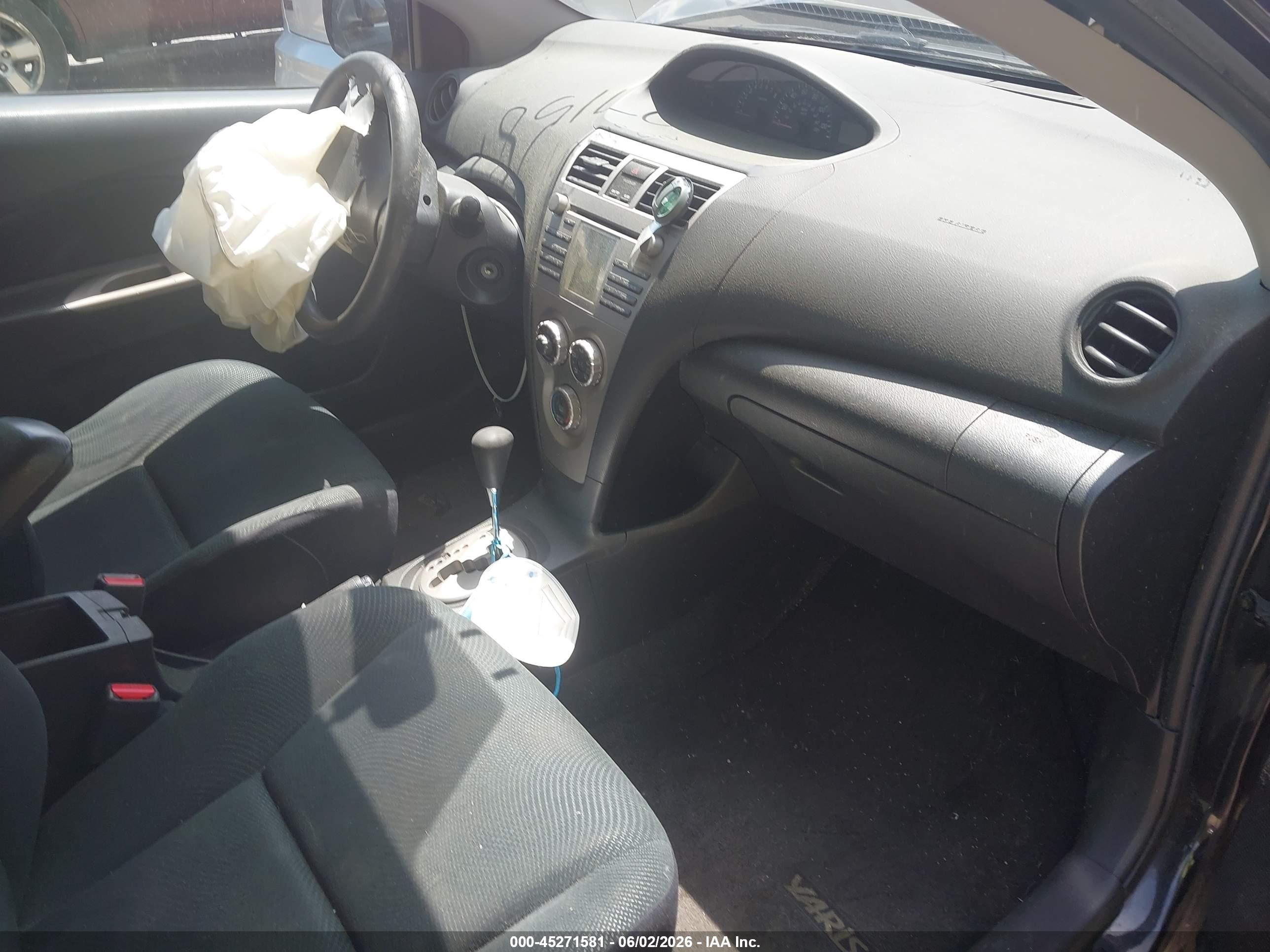 2010 Toyota Yaris Black vin: JTDBT4K33A1369459