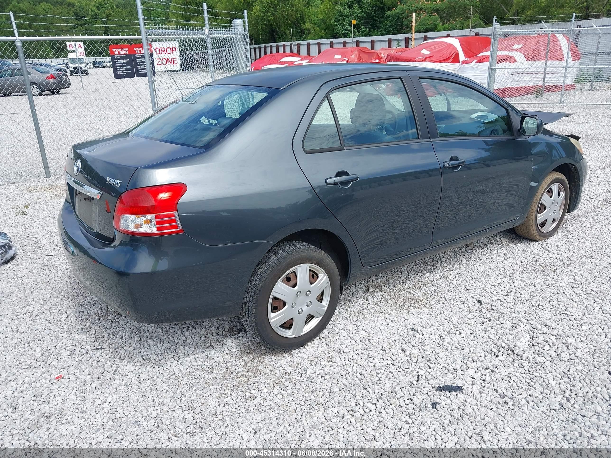 2010 Toyota Yaris   Gray vin: JTDBT4K33A4066406