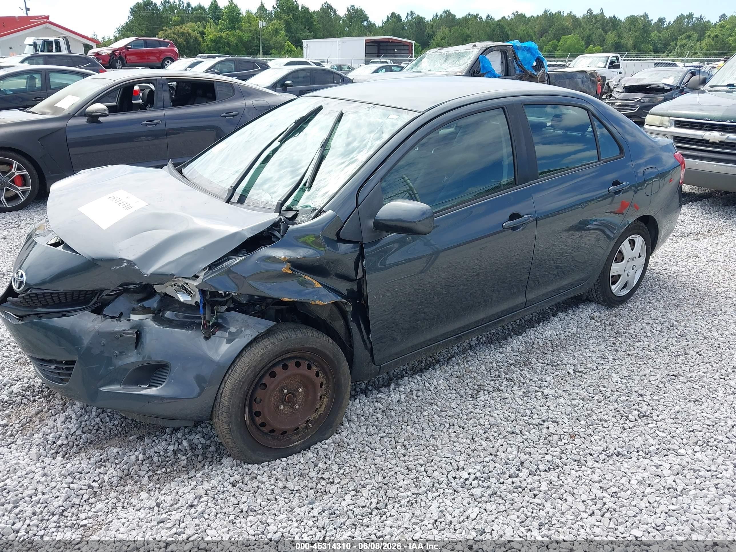 2010 Toyota Yaris   Gray vin: JTDBT4K33A4066406
