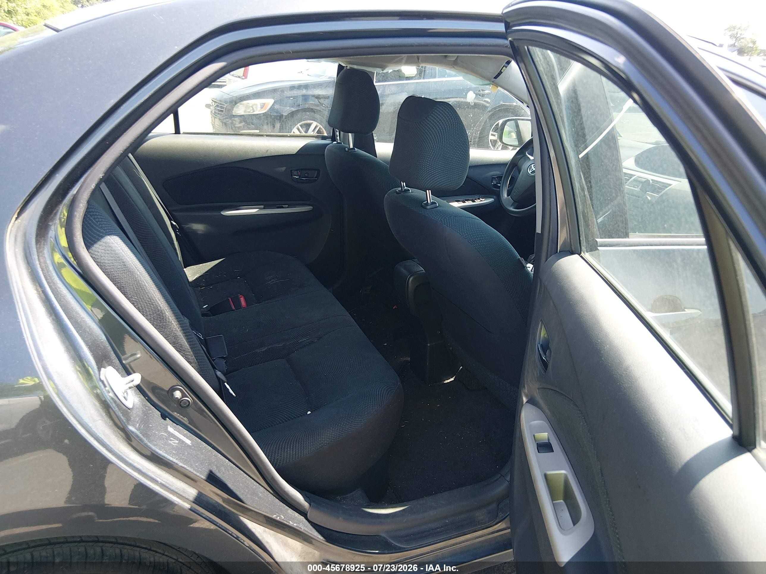 2010 Toyota Yaris   Gray vin: JTDBT4K33A4069371