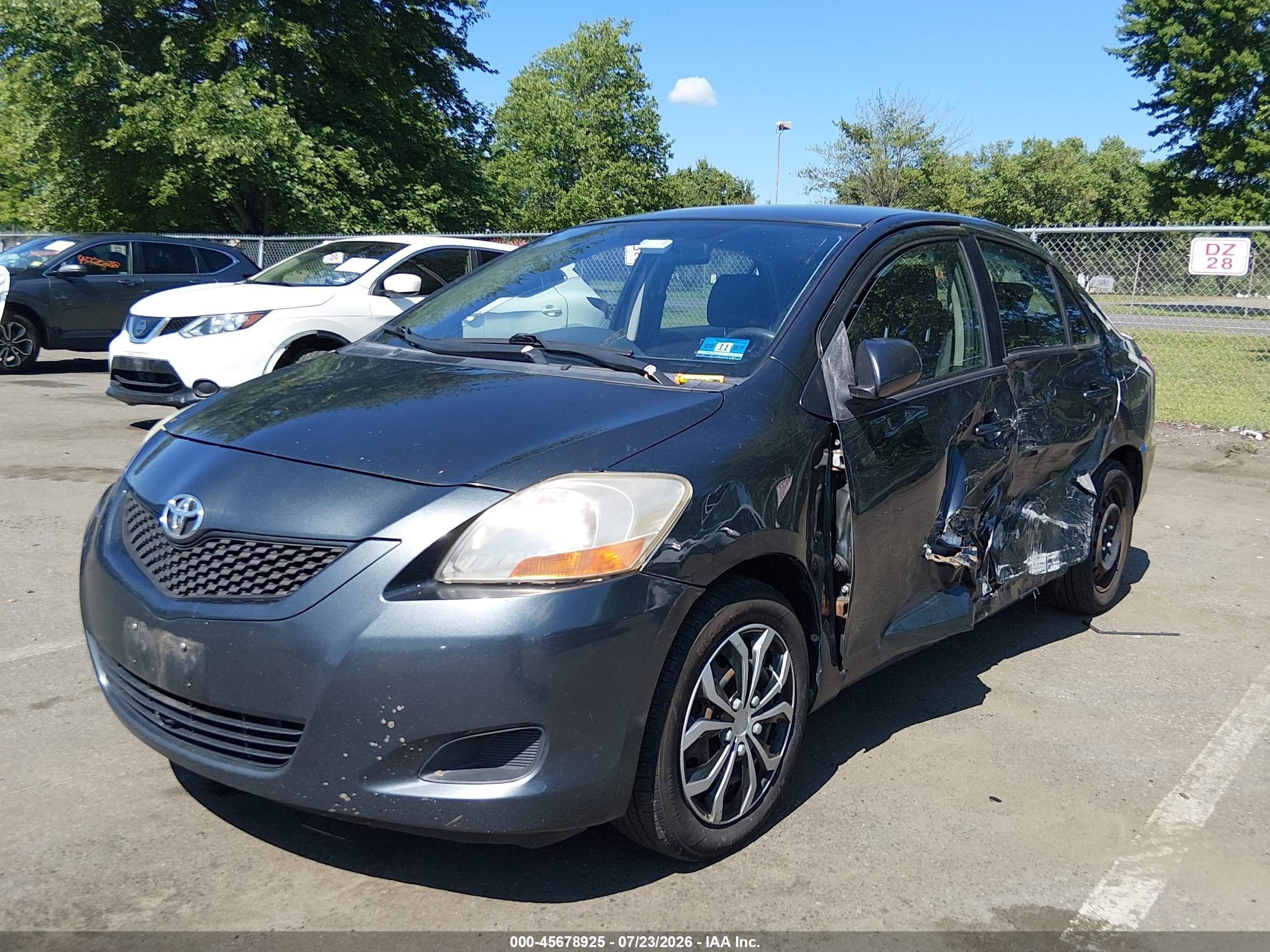 2010 Toyota Yaris   Gray vin: JTDBT4K33A4069371