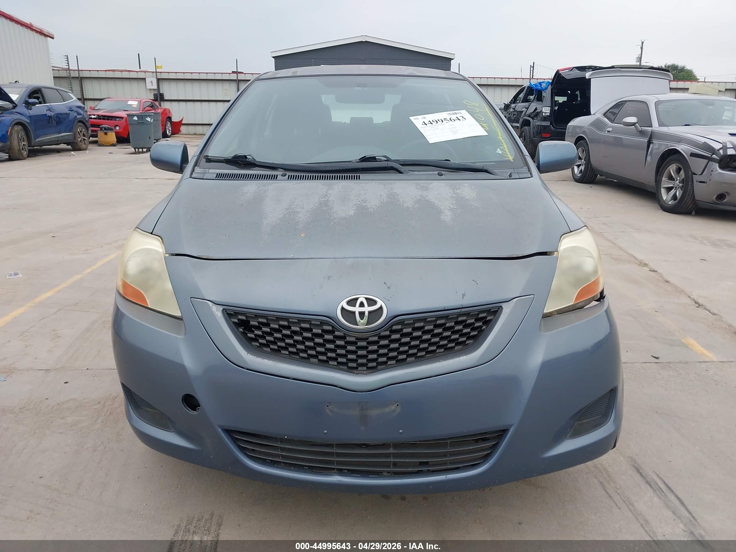 2011 Toyota Yaris   Blue vin: JTDBT4K33B4084048