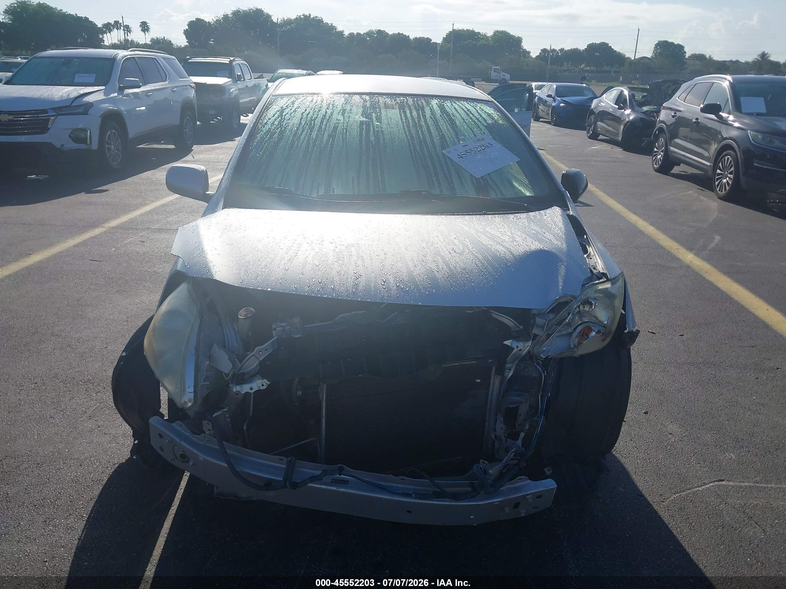 2012 Toyota Yaris   Серый vin: JTDBT4K33C1414483