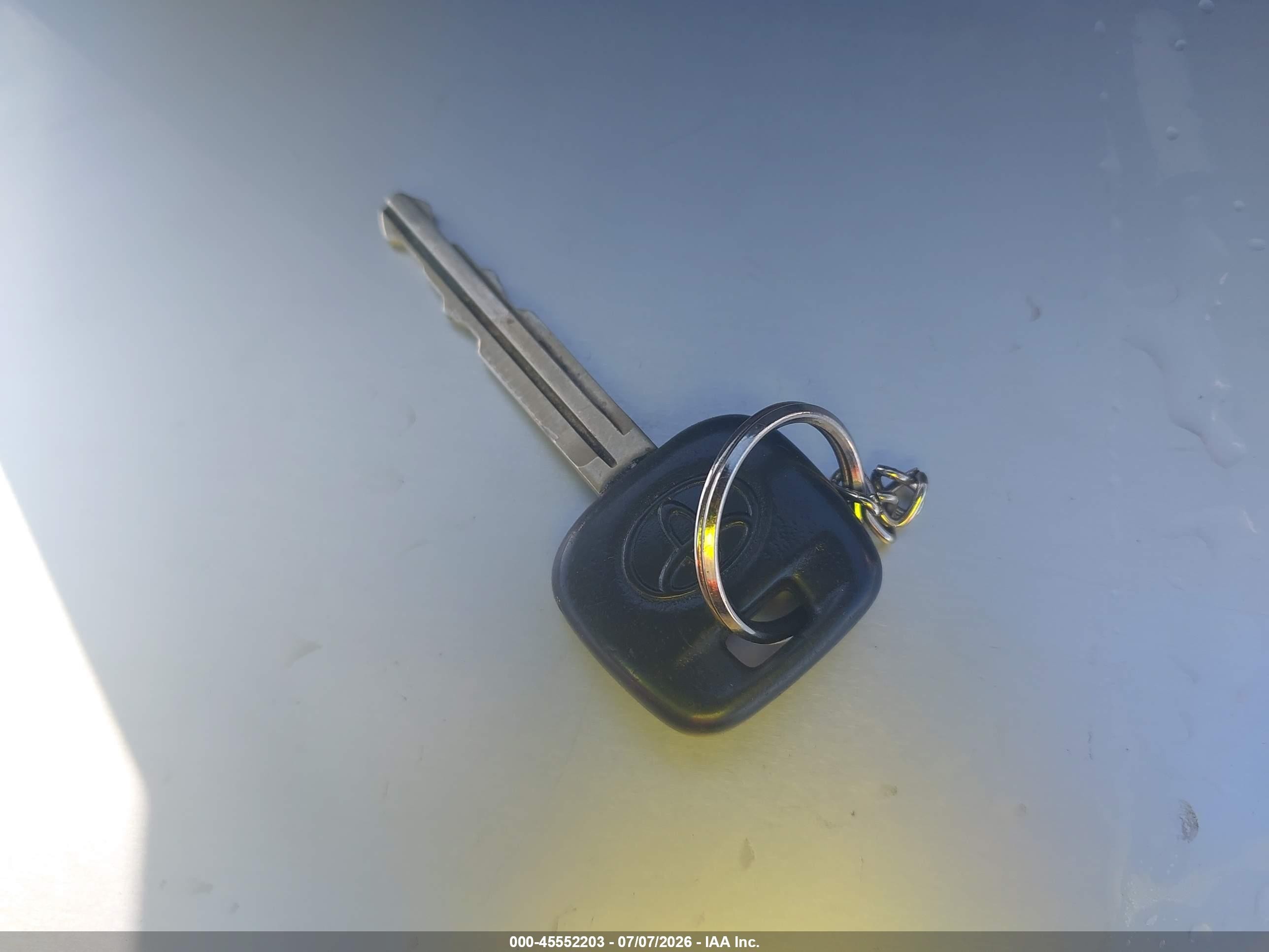 2012 Toyota Yaris   Серый vin: JTDBT4K33C1414483