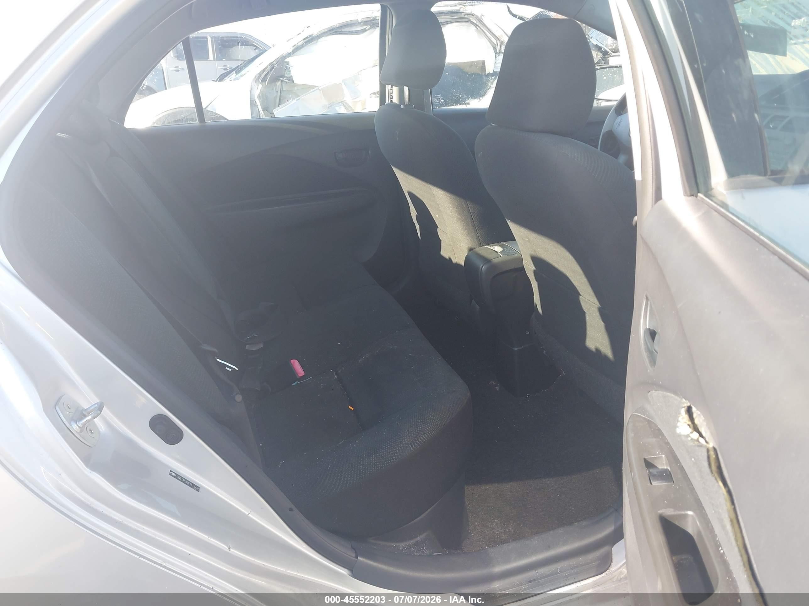 2012 Toyota Yaris   Серый vin: JTDBT4K33C1414483