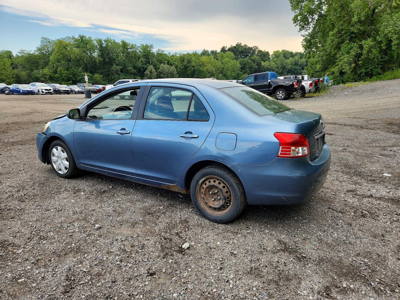 2012 Toyota Yaris Fleet Blue vin: JTDBT4K33CL010989