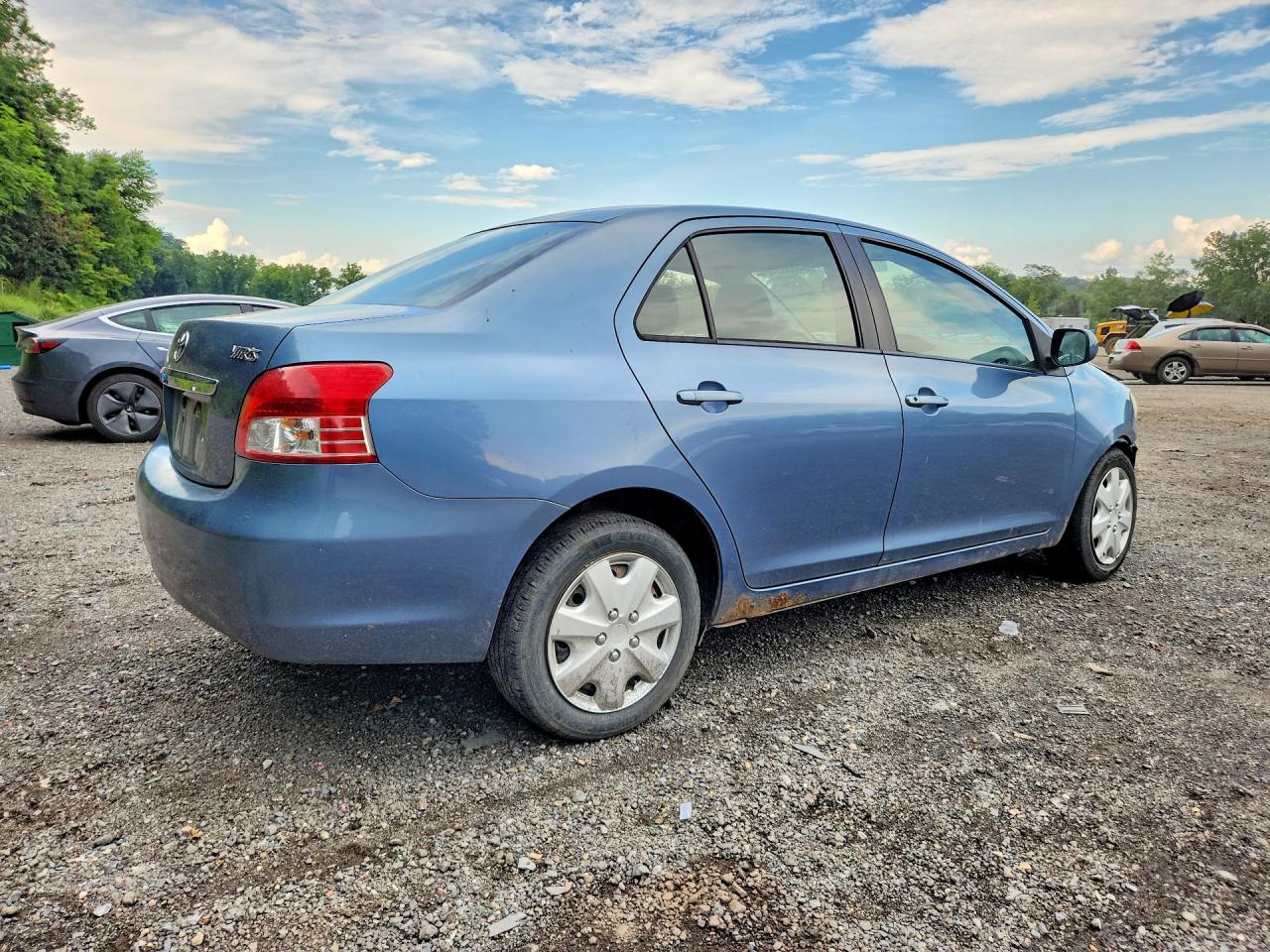 2012 Toyota Yaris Fleet Blue vin: JTDBT4K33CL010989