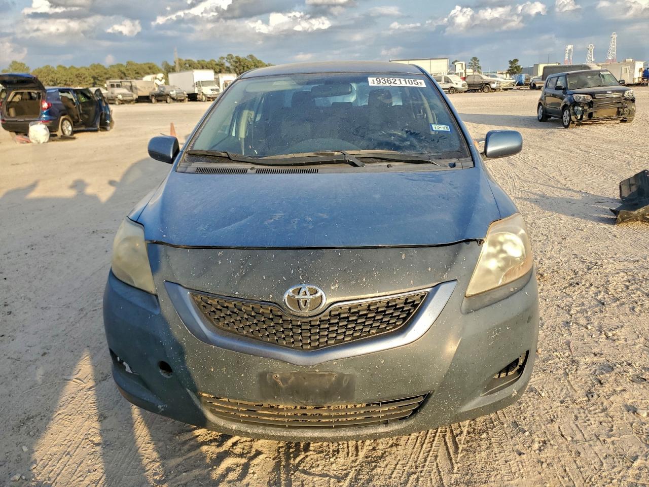 2012 Toyota Yaris Blue vin: JTDBT4K33CL018056