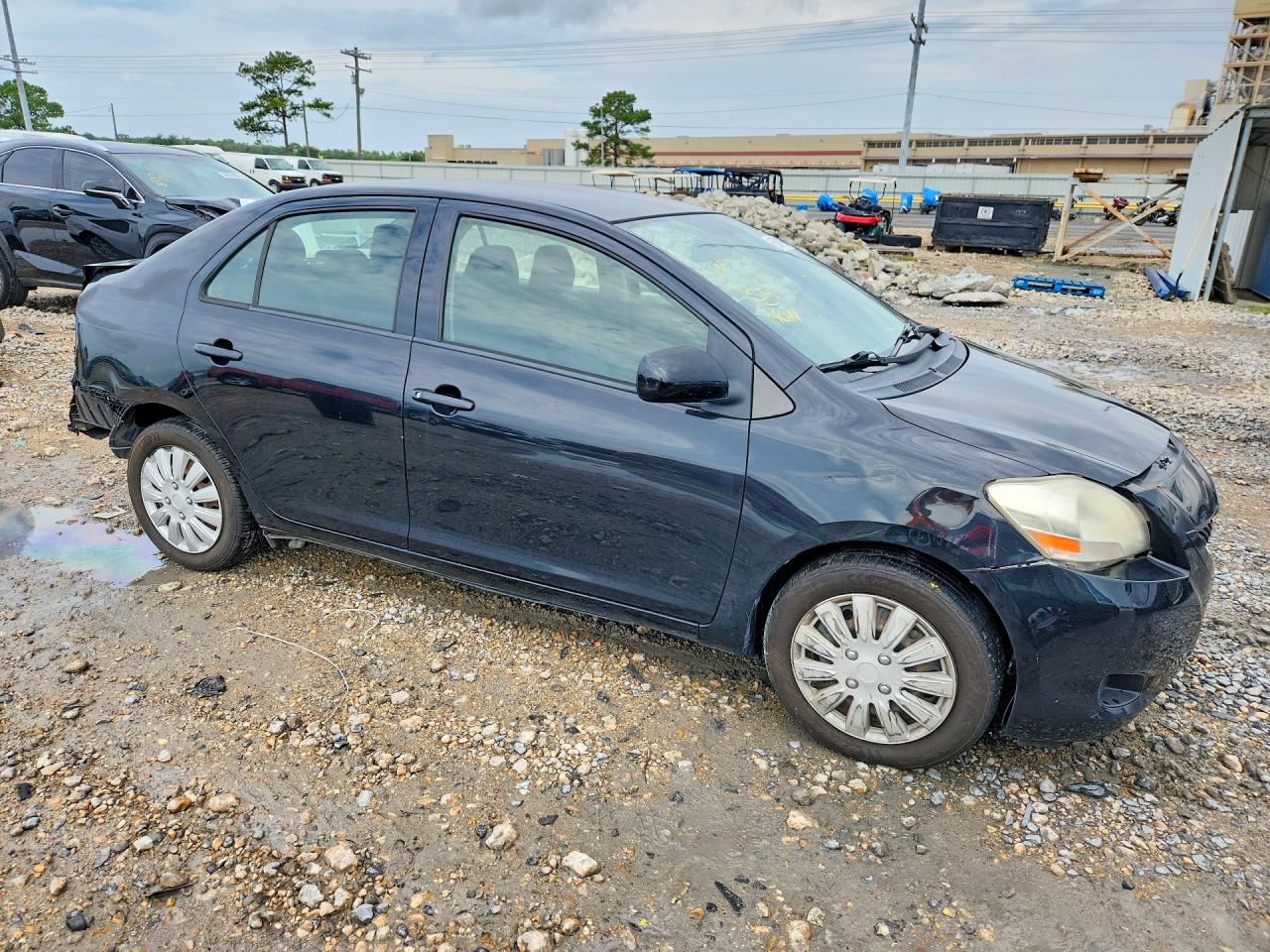 2012 Toyota Yaris Fleet Black vin: JTDBT4K33CL021295