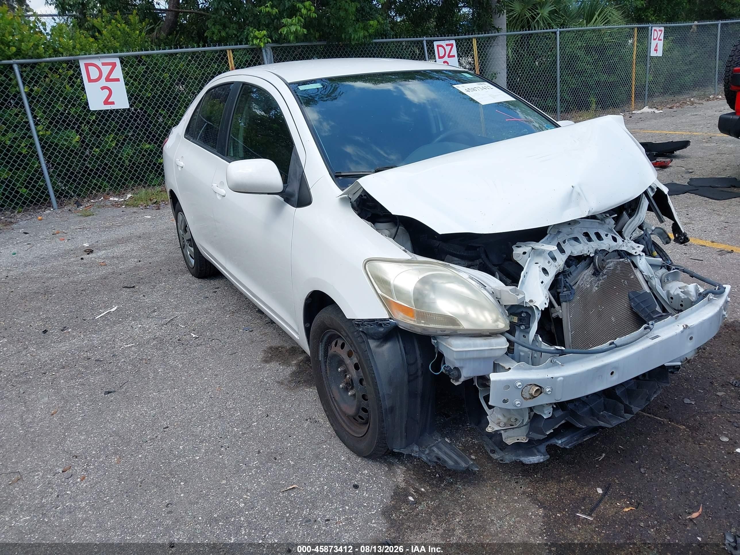 2012 Toyota Yaris   White vin: JTDBT4K33CL027825