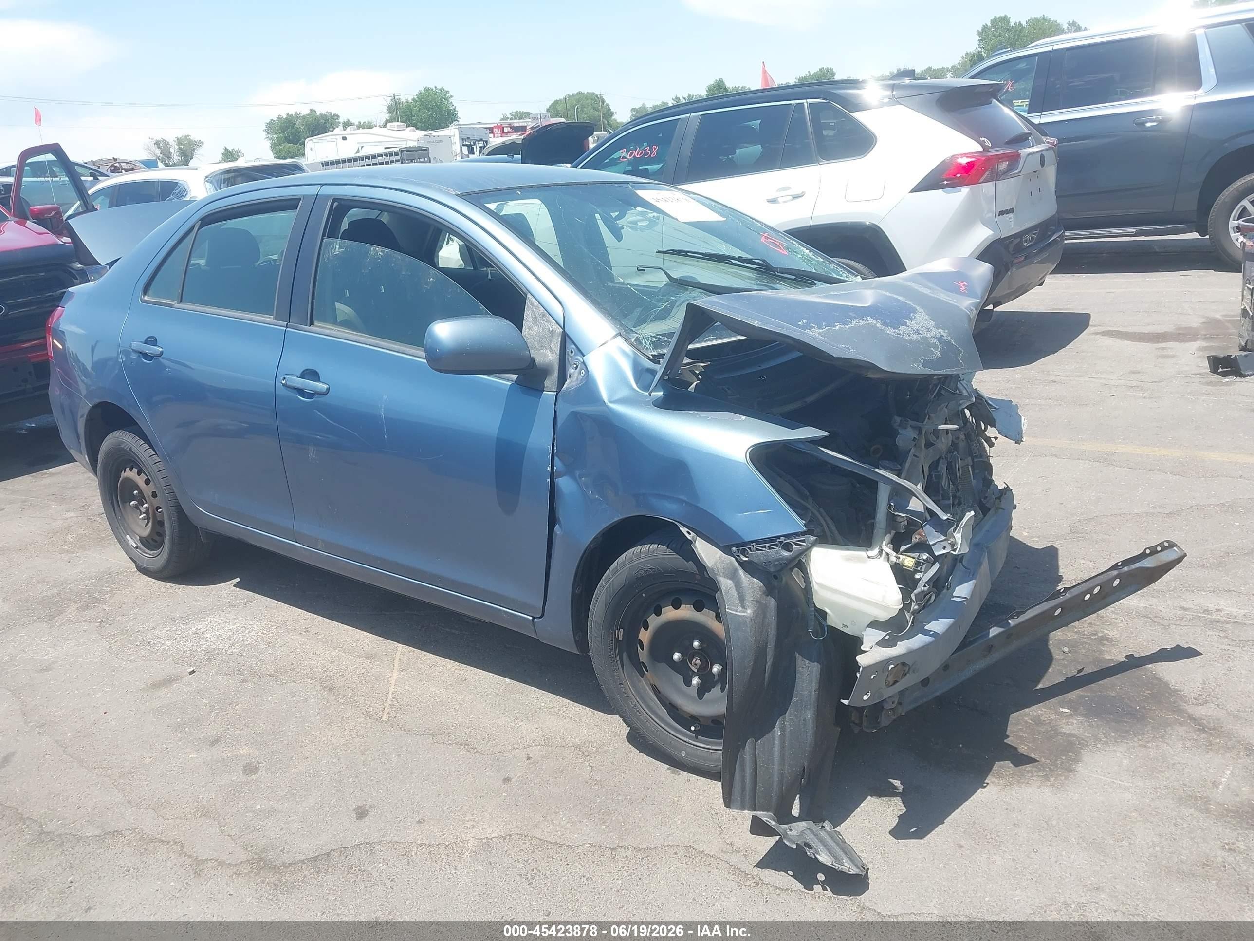 2012 Toyota Yaris   Light Blue vin: JTDBT4K33CL037755