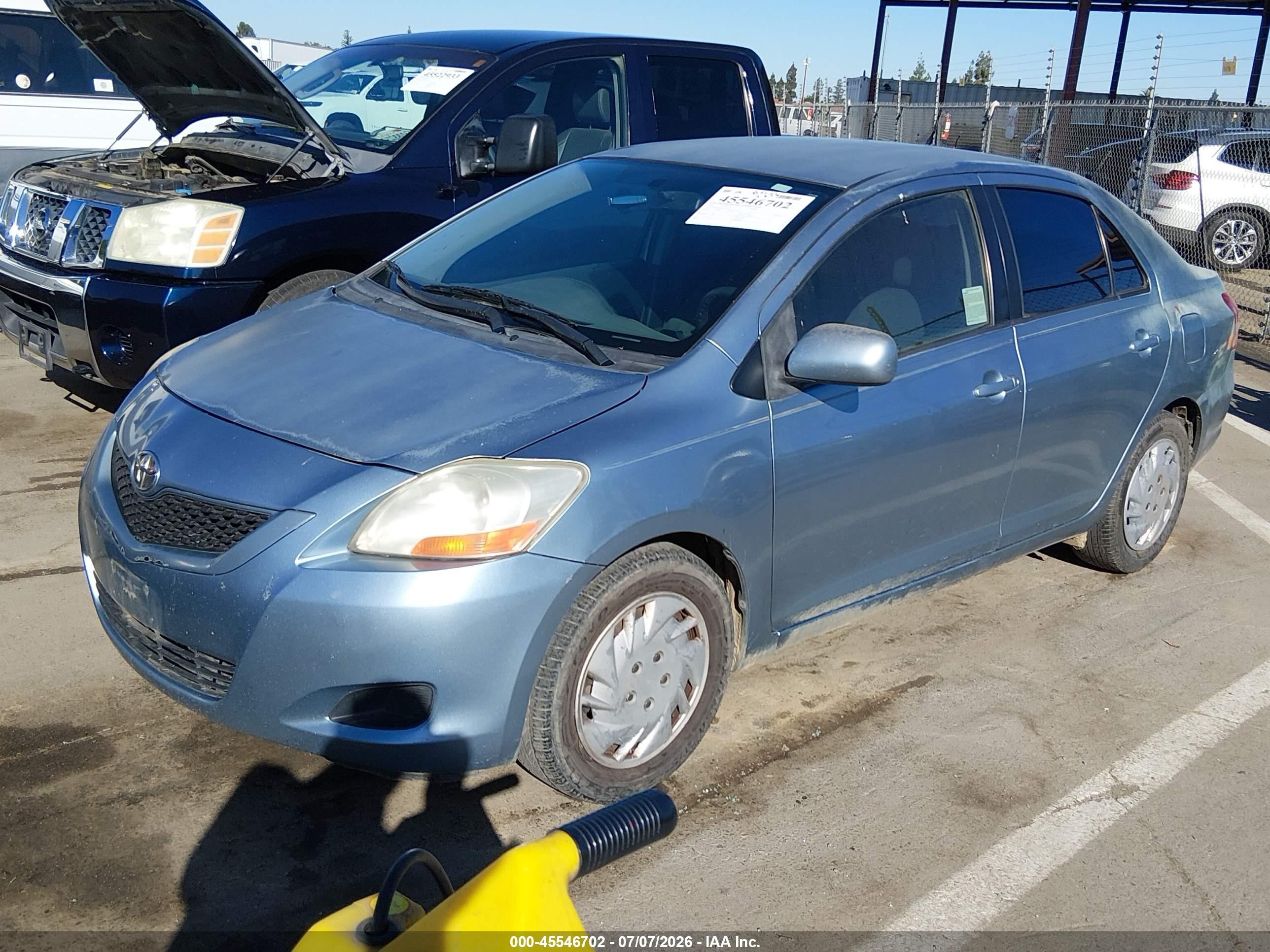2010 Toyota Yaris   Light Blue vin: JTDBT4K34A1365310