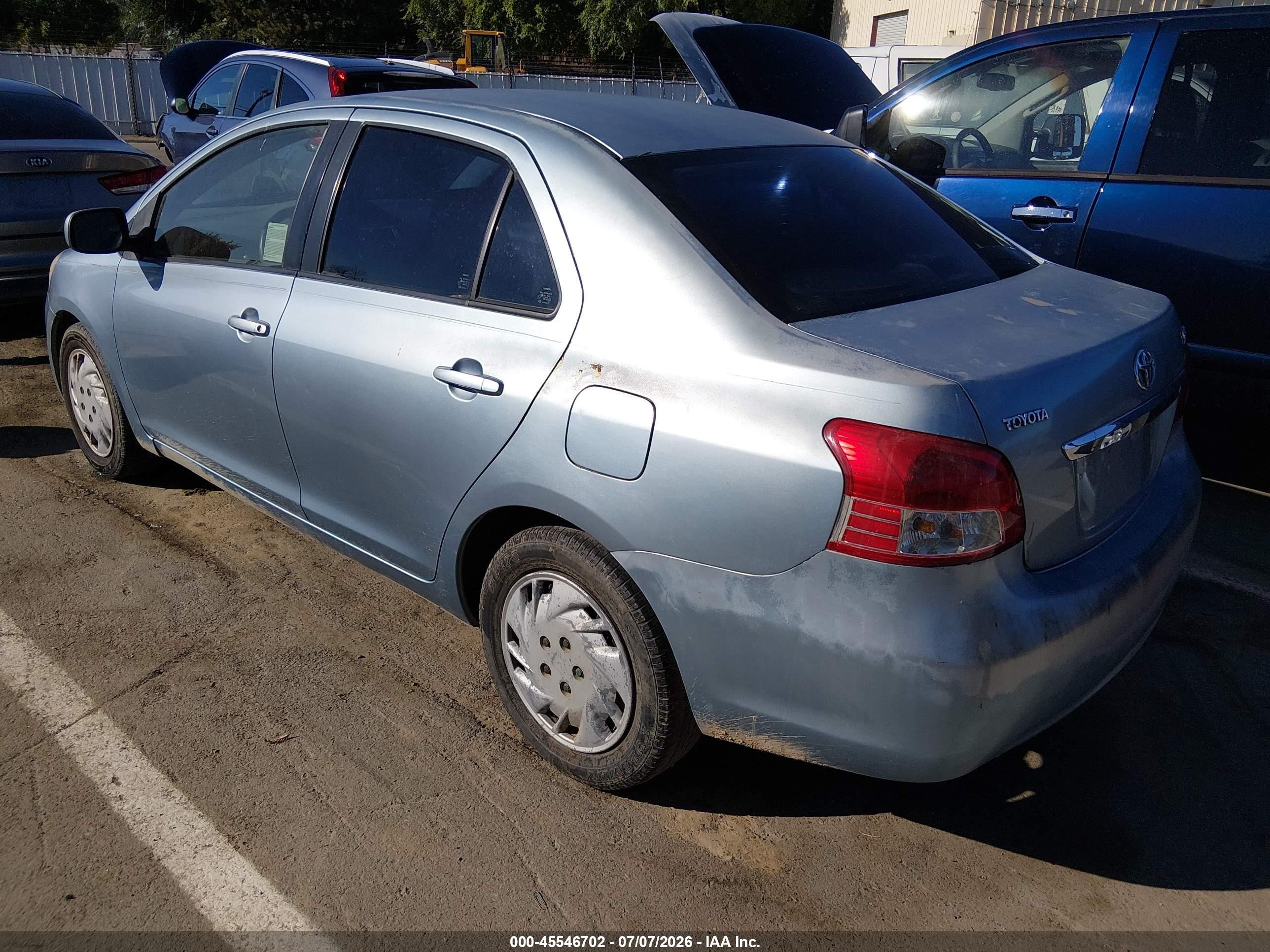 2010 Toyota Yaris   Light Blue vin: JTDBT4K34A1365310