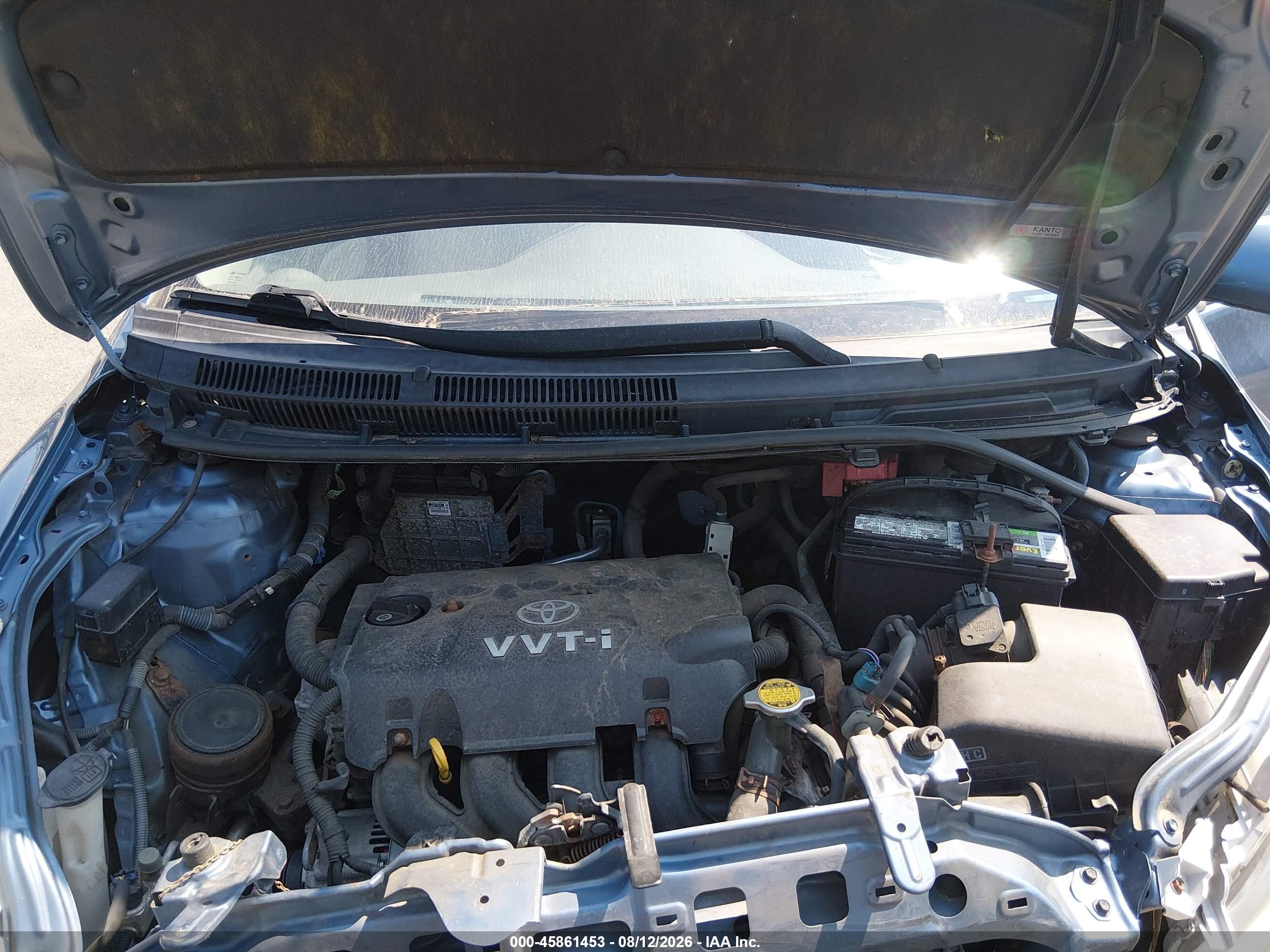 2010 Toyota Yaris   Синий vin: JTDBT4K34A1379594