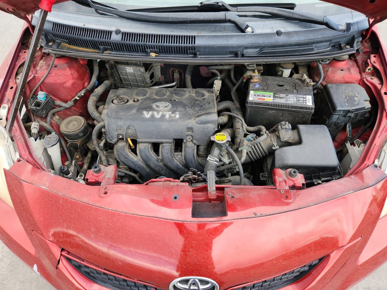 2010 Toyota Yaris Base Red vin: JTDBT4K34A1379692