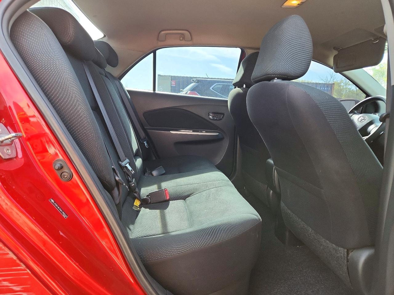 2010 Toyota Yaris Base Red vin: JTDBT4K34A1389543