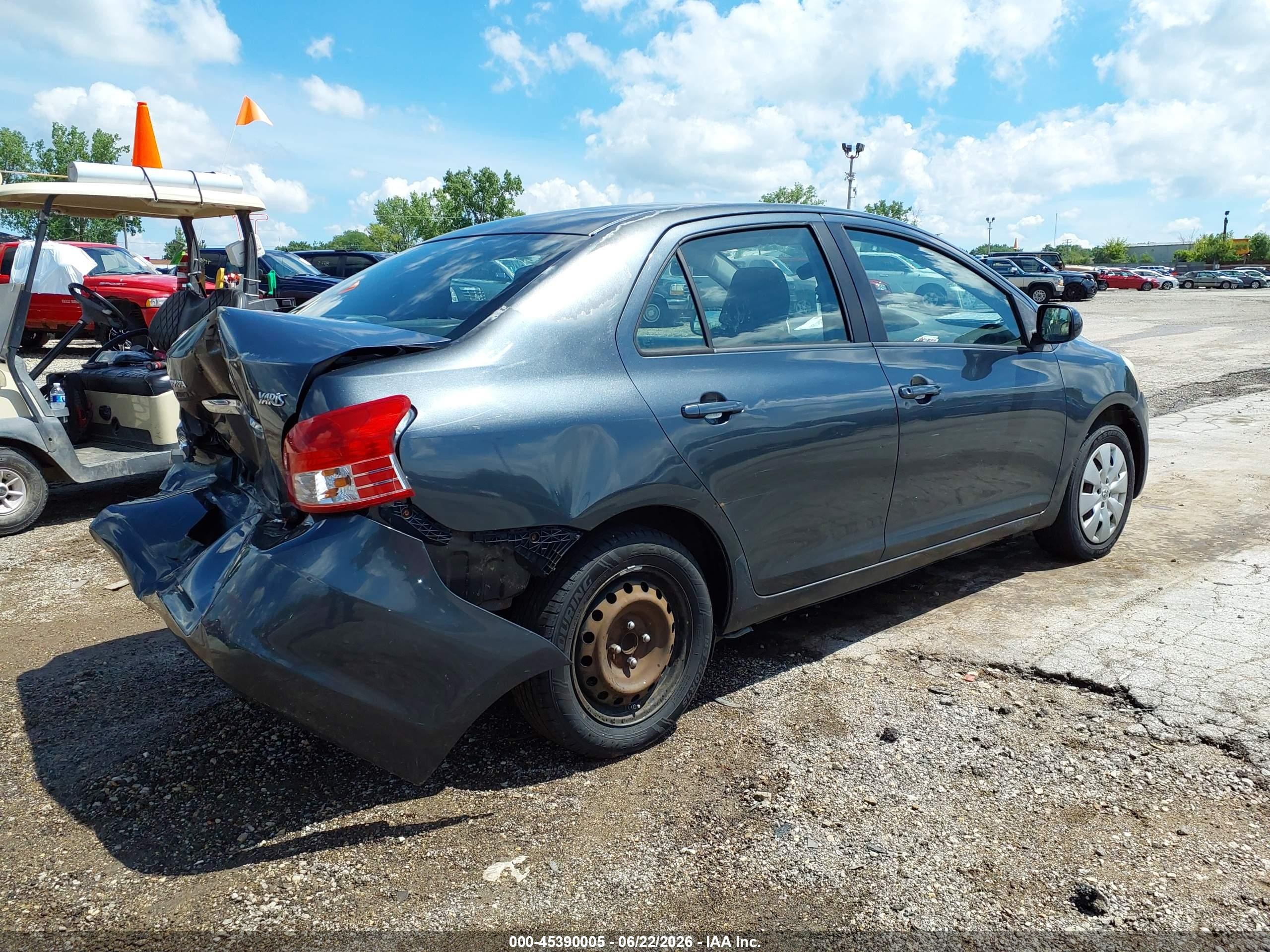 2011 Toyota Yaris   Gray vin: JTDBT4K34B1398681