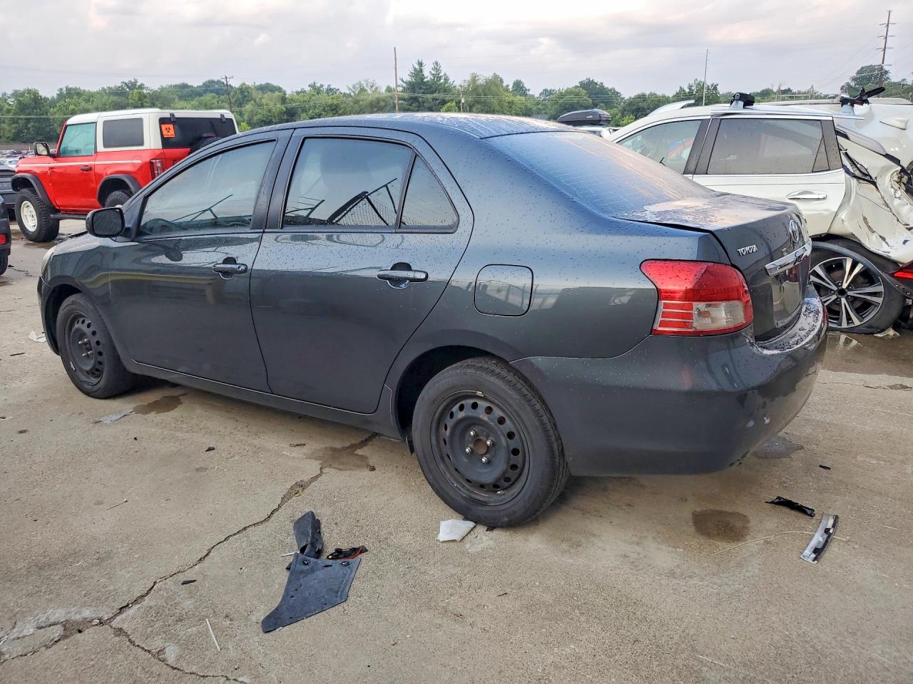 2011 Toyota Yaris Base Gray vin: JTDBT4K34B1401465