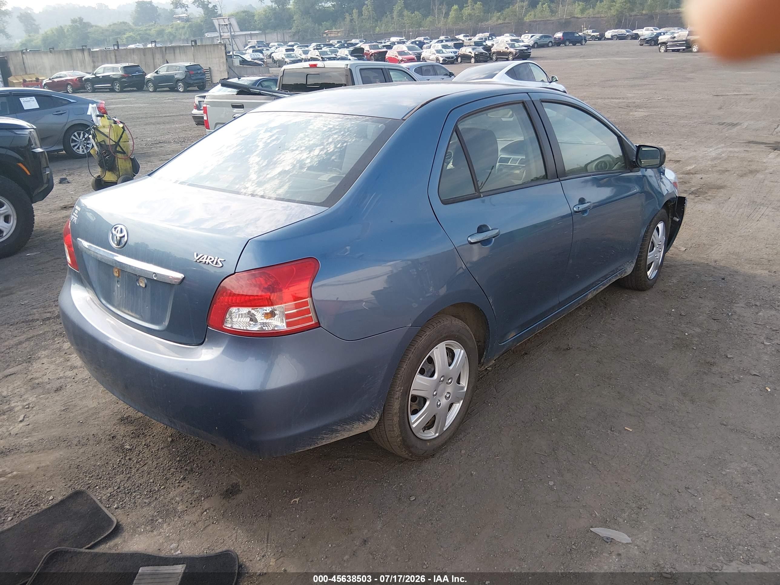 2011 Toyota Yaris   Light Blue vin: JTDBT4K34B4084267