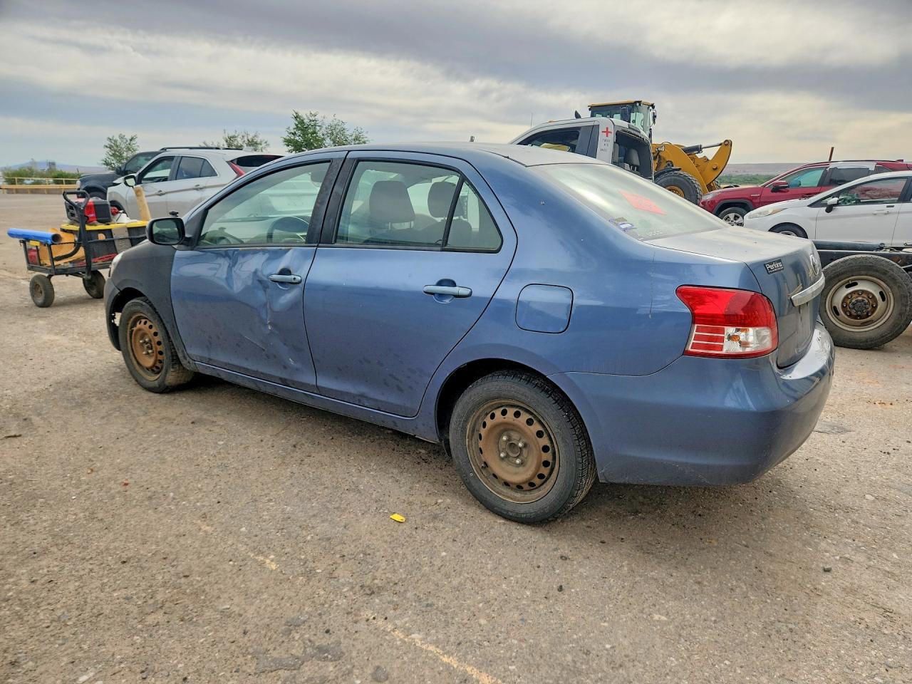 2012 Toyota Yaris Sedan Синий vin: JTDBT4K34C1418445