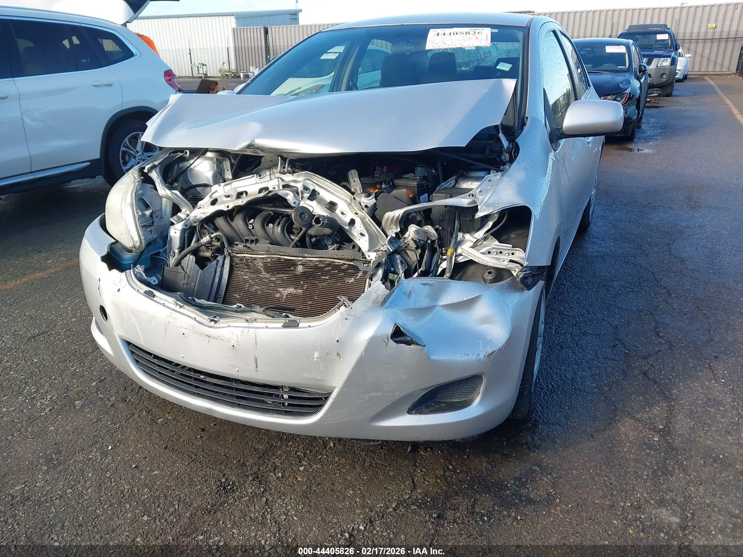 2012 Toyota Yaris   Silver vin: JTDBT4K34CL030913