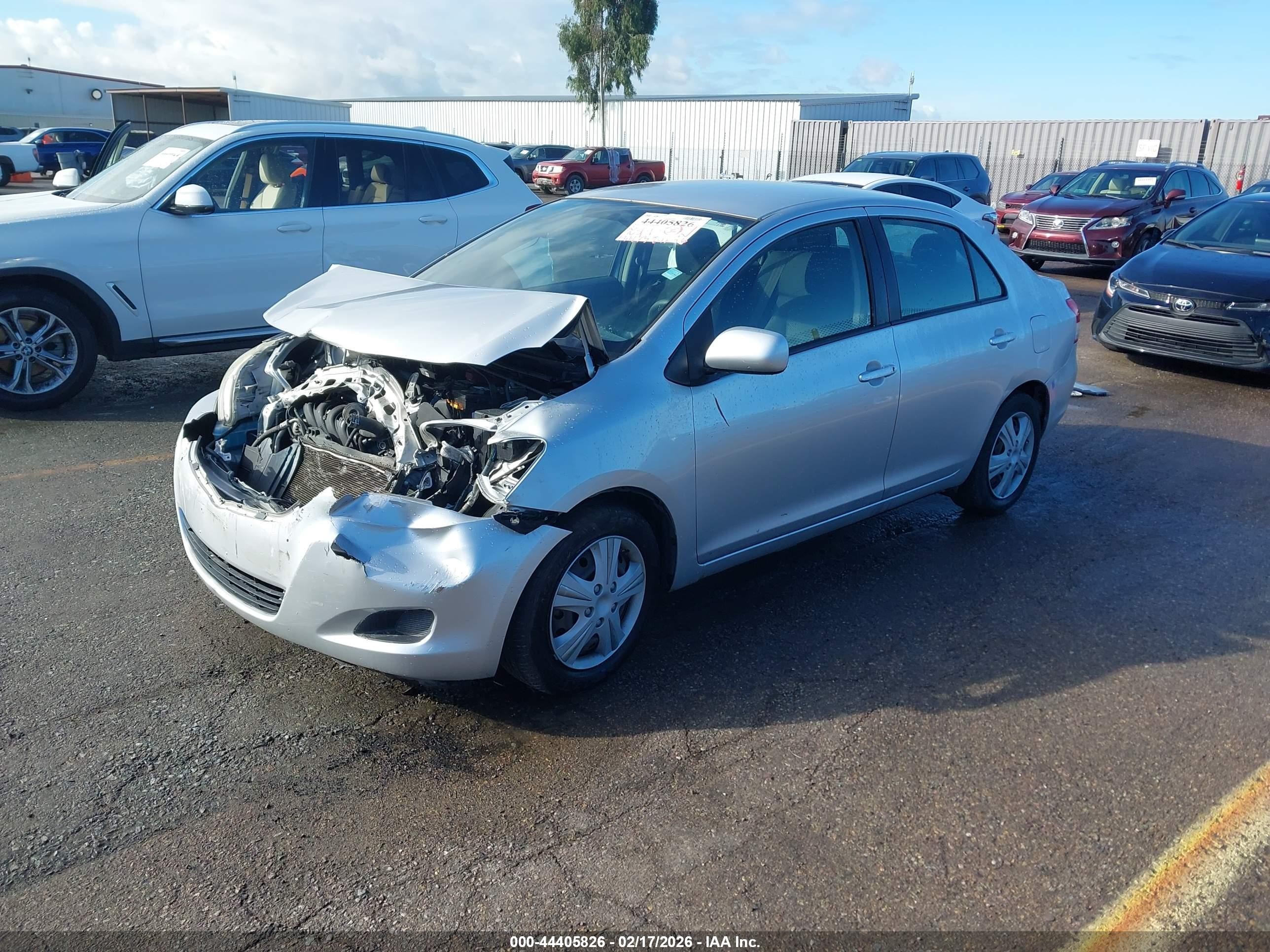 2012 Toyota Yaris   Silver vin: JTDBT4K34CL030913