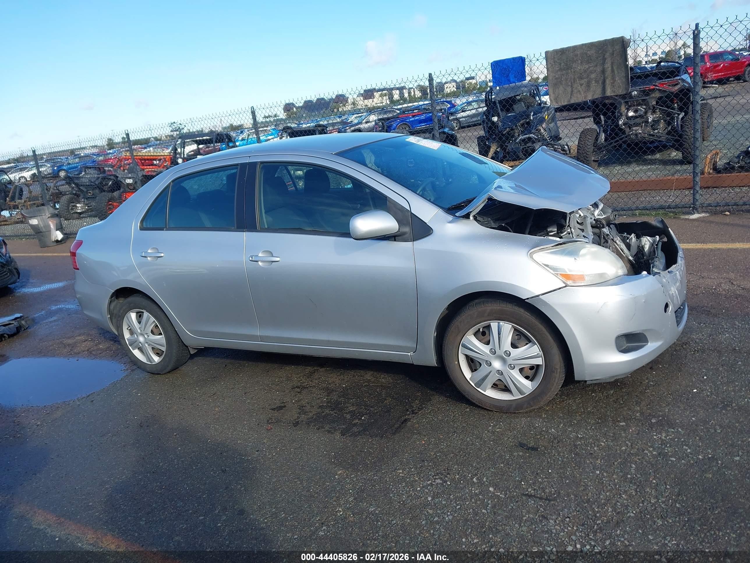 2012 Toyota Yaris   Silver vin: JTDBT4K34CL030913