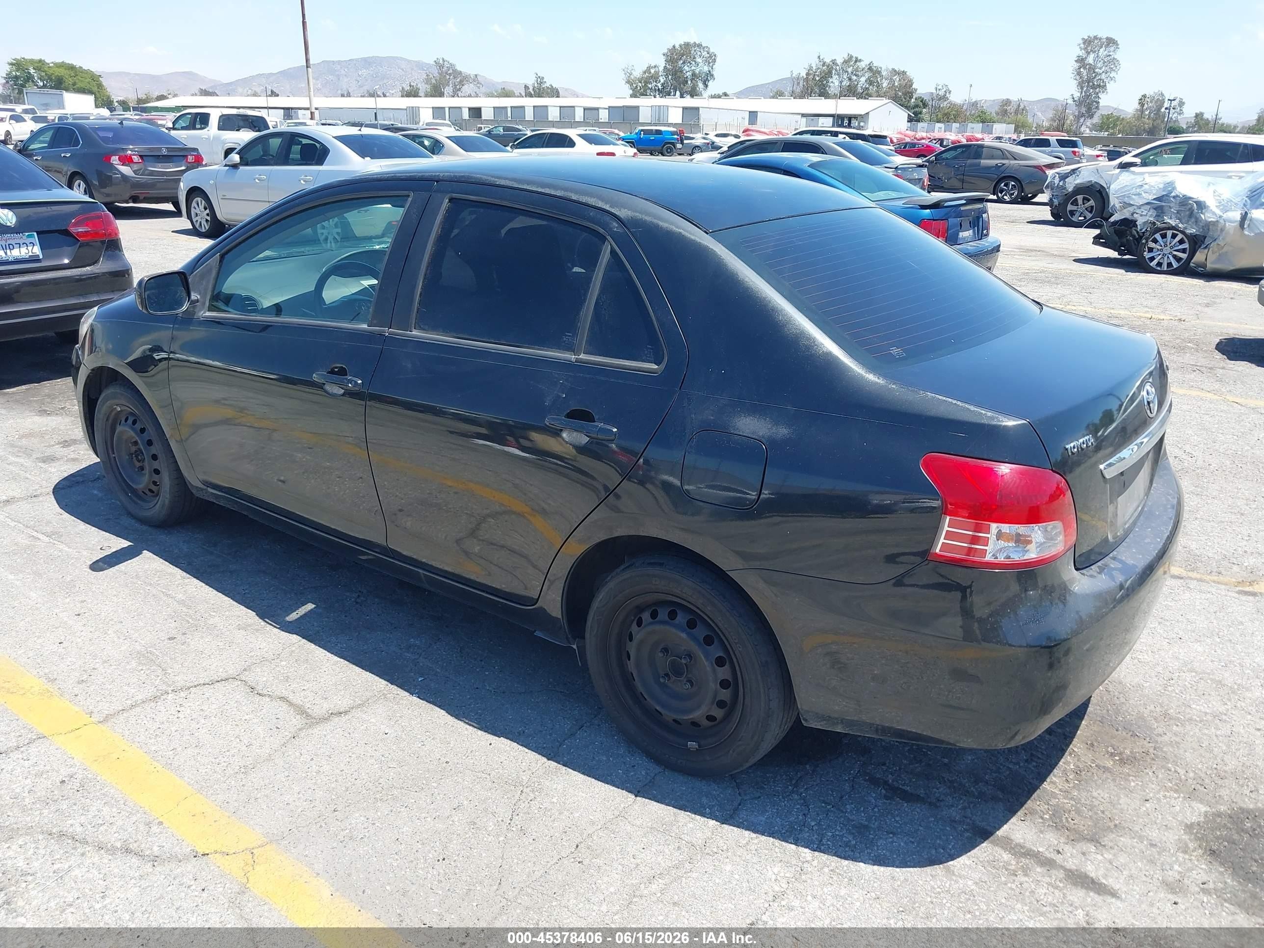 2010 Toyota Yaris   Black vin: JTDBT4K35A1396341