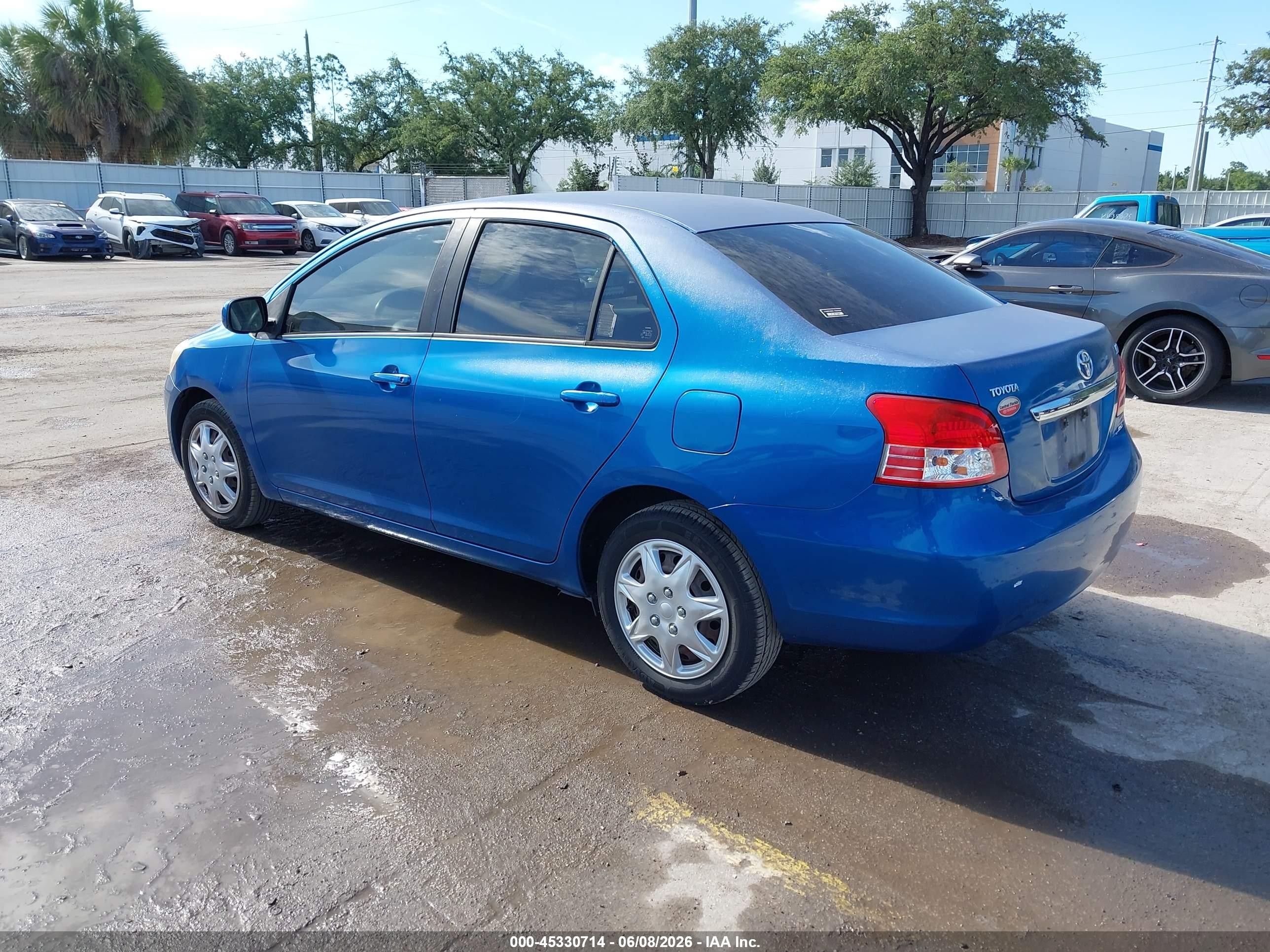 2010 Toyota Yaris Blue vin: JTDBT4K35A4065192