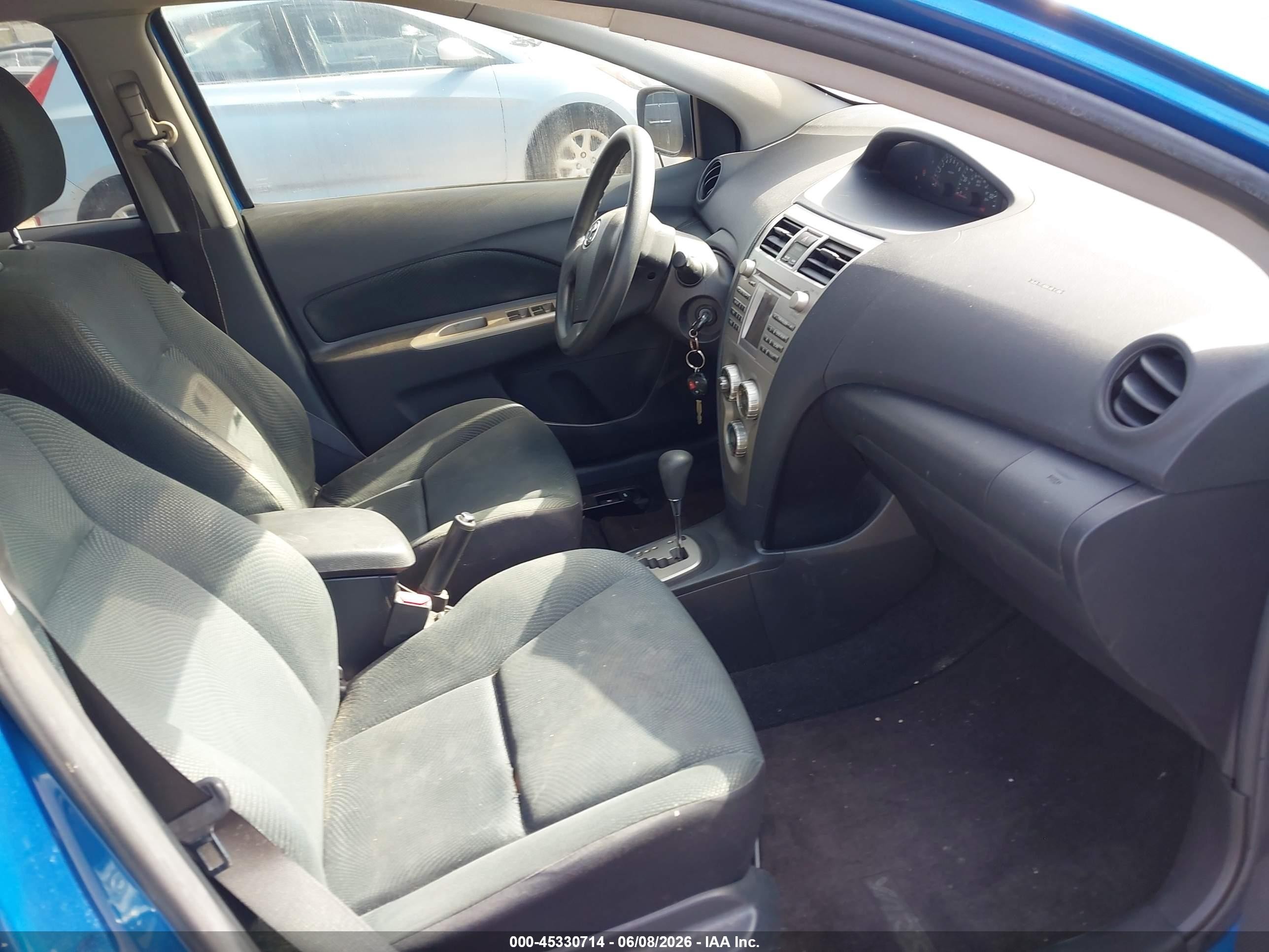 2010 Toyota Yaris Blue vin: JTDBT4K35A4065192
