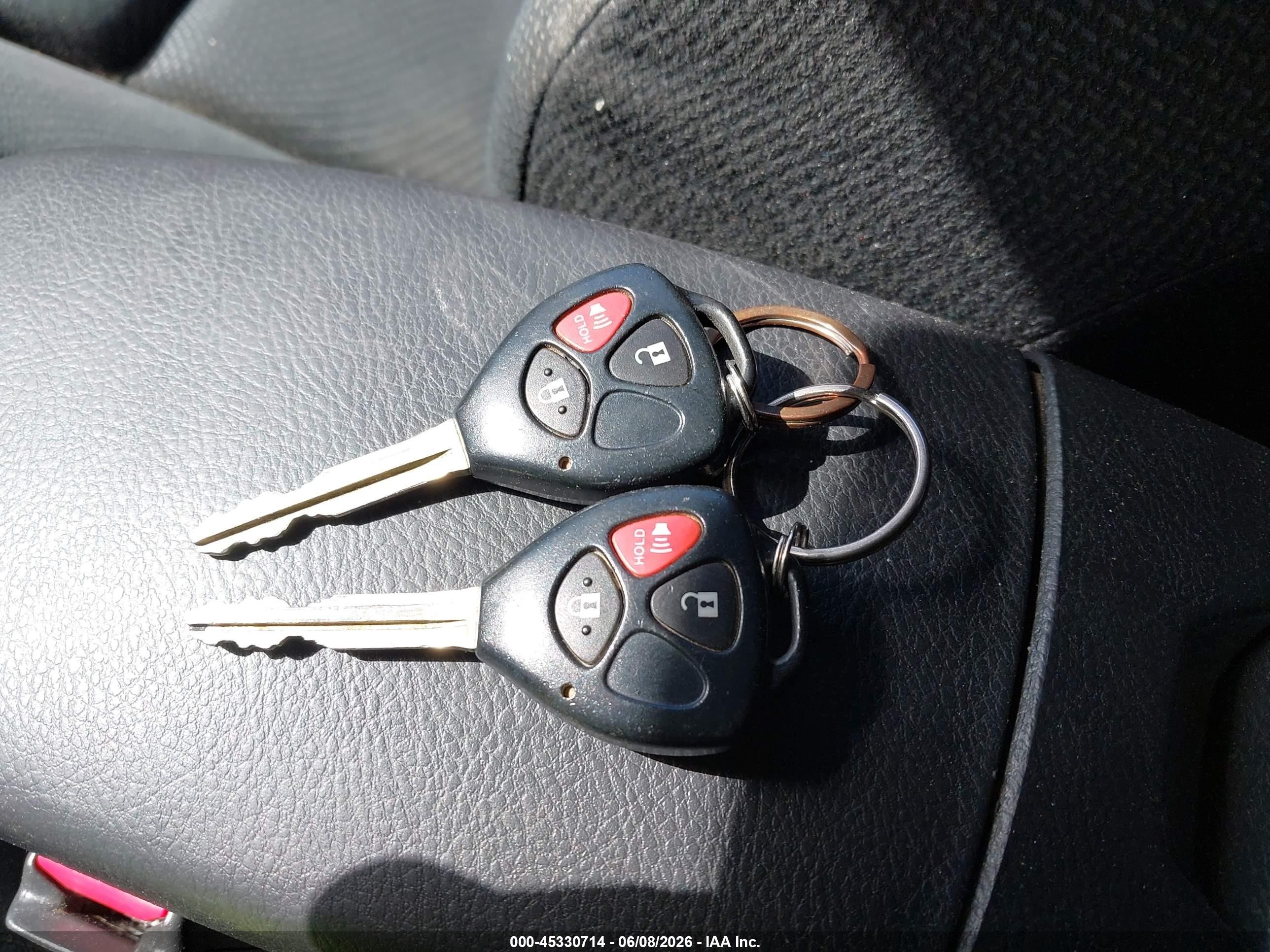 2010 Toyota Yaris Blue vin: JTDBT4K35A4065192