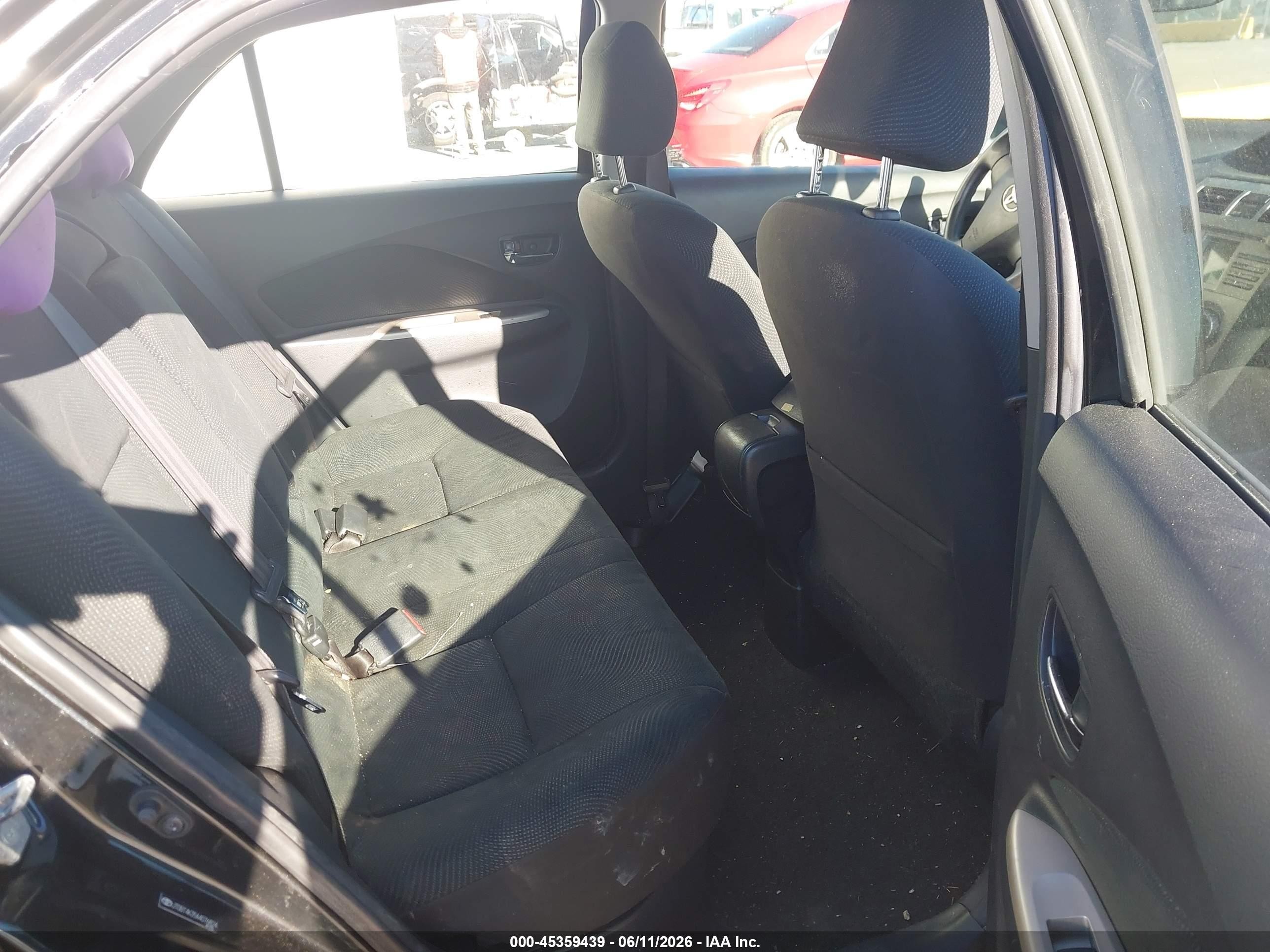 2010 Toyota Yaris   Gray vin: JTDBT4K35A4076824