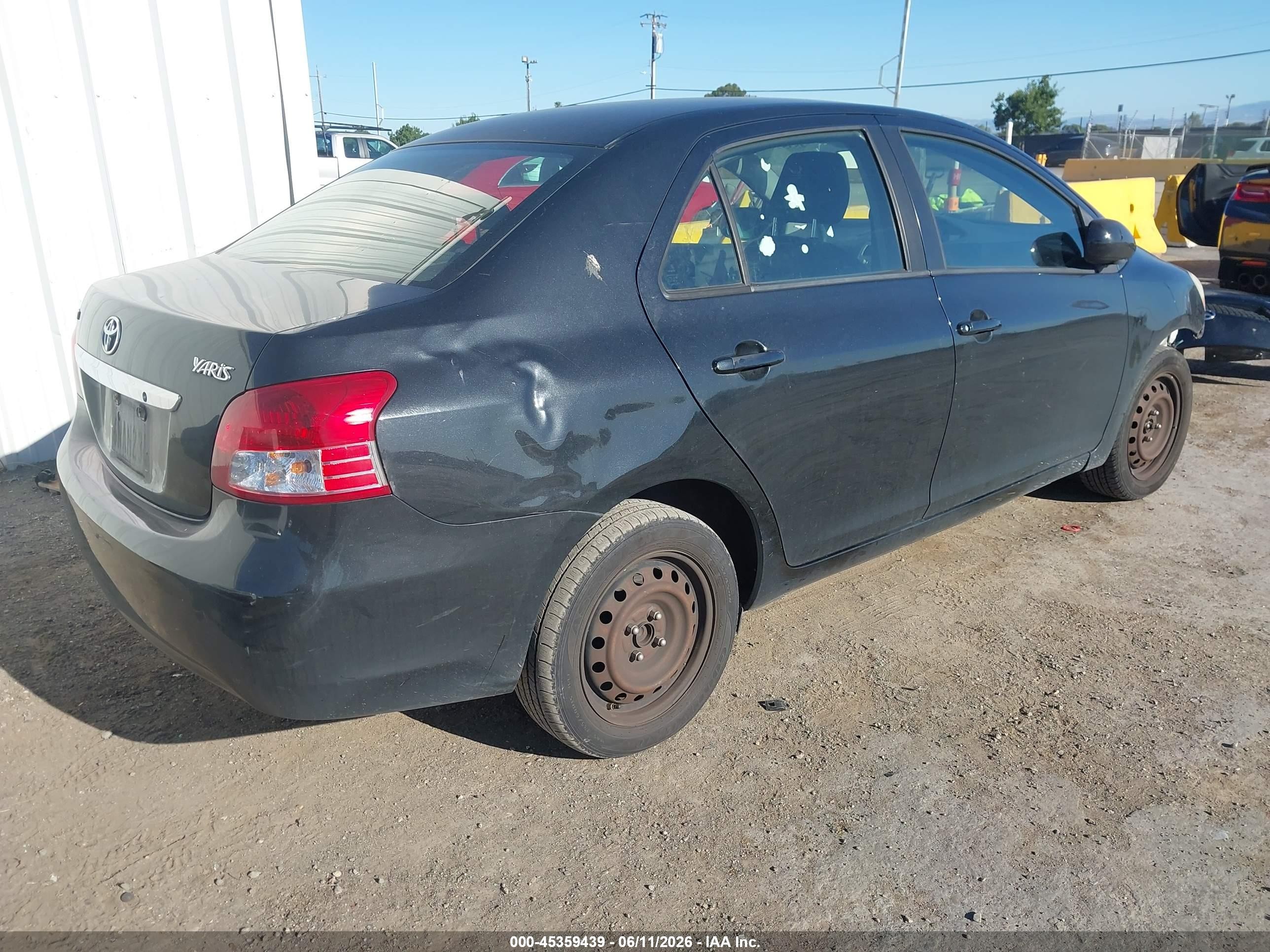 2010 Toyota Yaris   Gray vin: JTDBT4K35A4076824