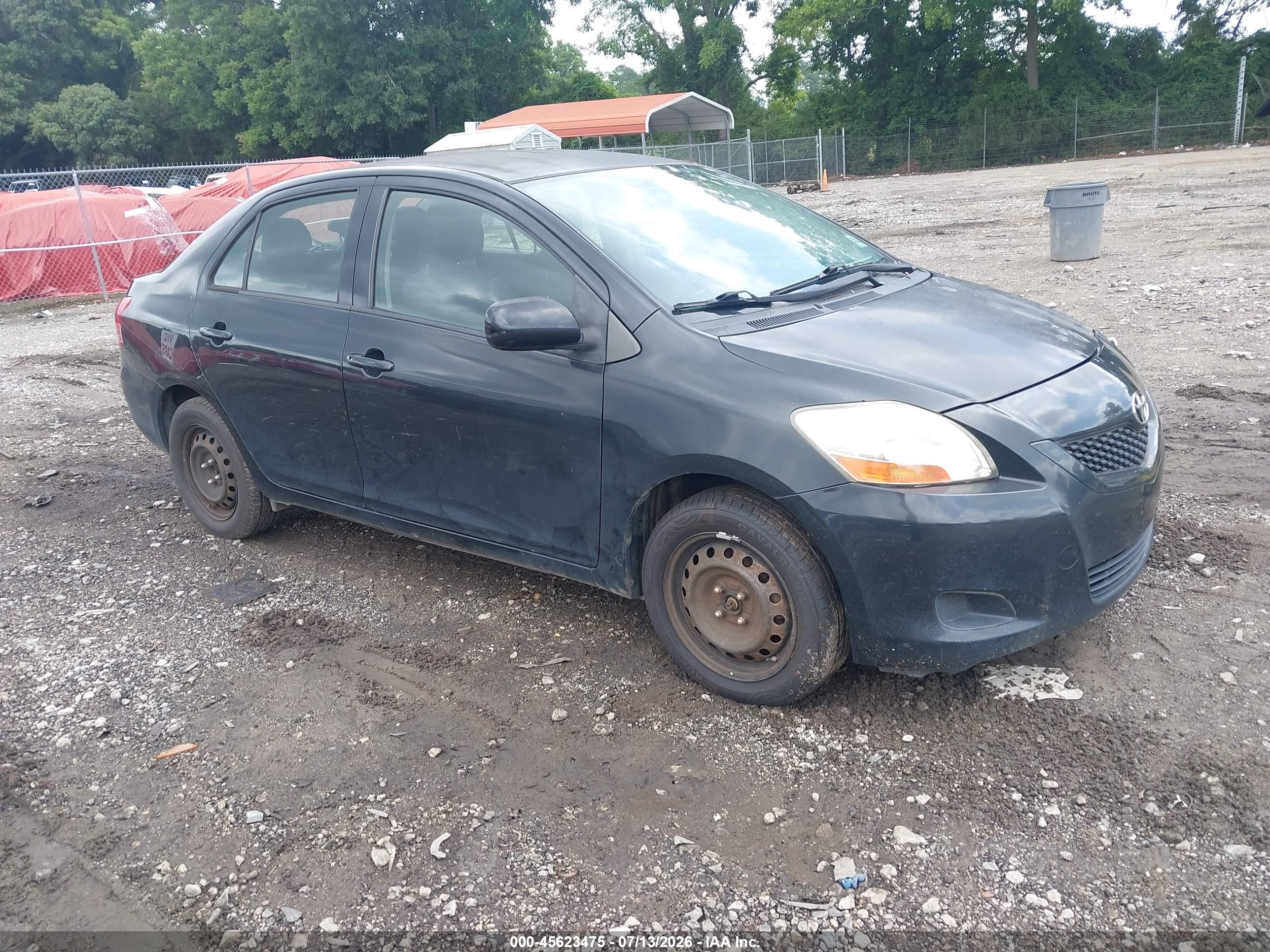 2011 Toyota Yaris   Черный vin: JTDBT4K35B1400969