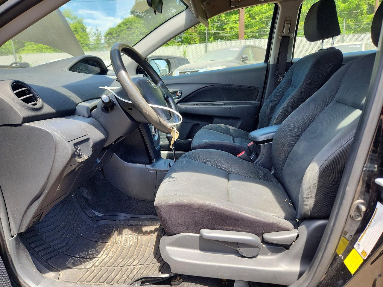 2012 Toyota Yaris Fleet Charcoal vin: JTDBT4K35C1414775