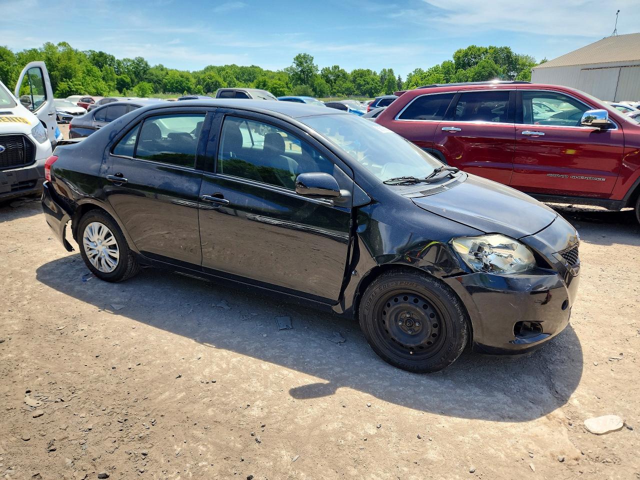 2012 Toyota Yaris Fleet Charcoal vin: JTDBT4K35C1414775