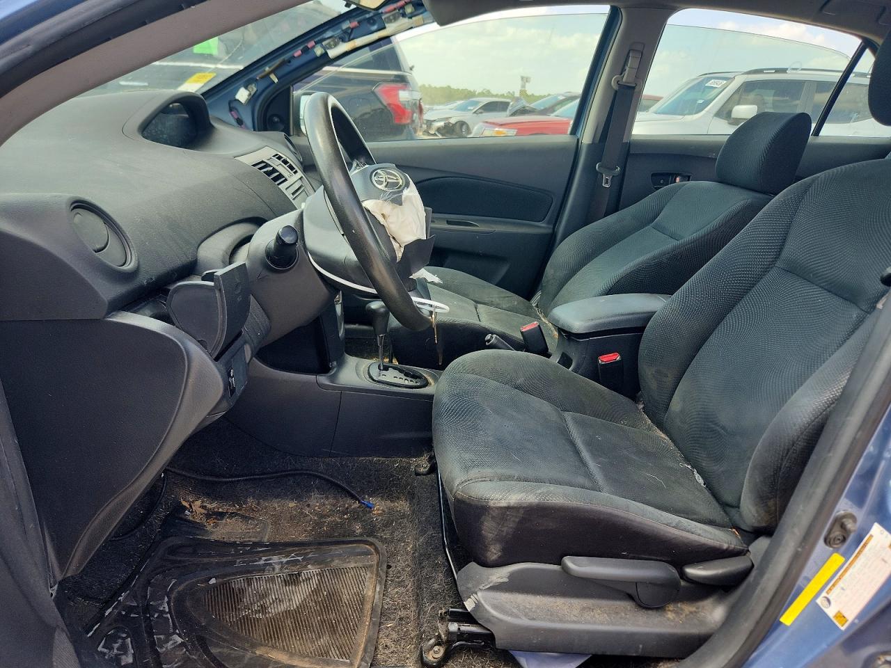 2012 Toyota Yaris Fleet Blue vin: JTDBT4K35C1419989