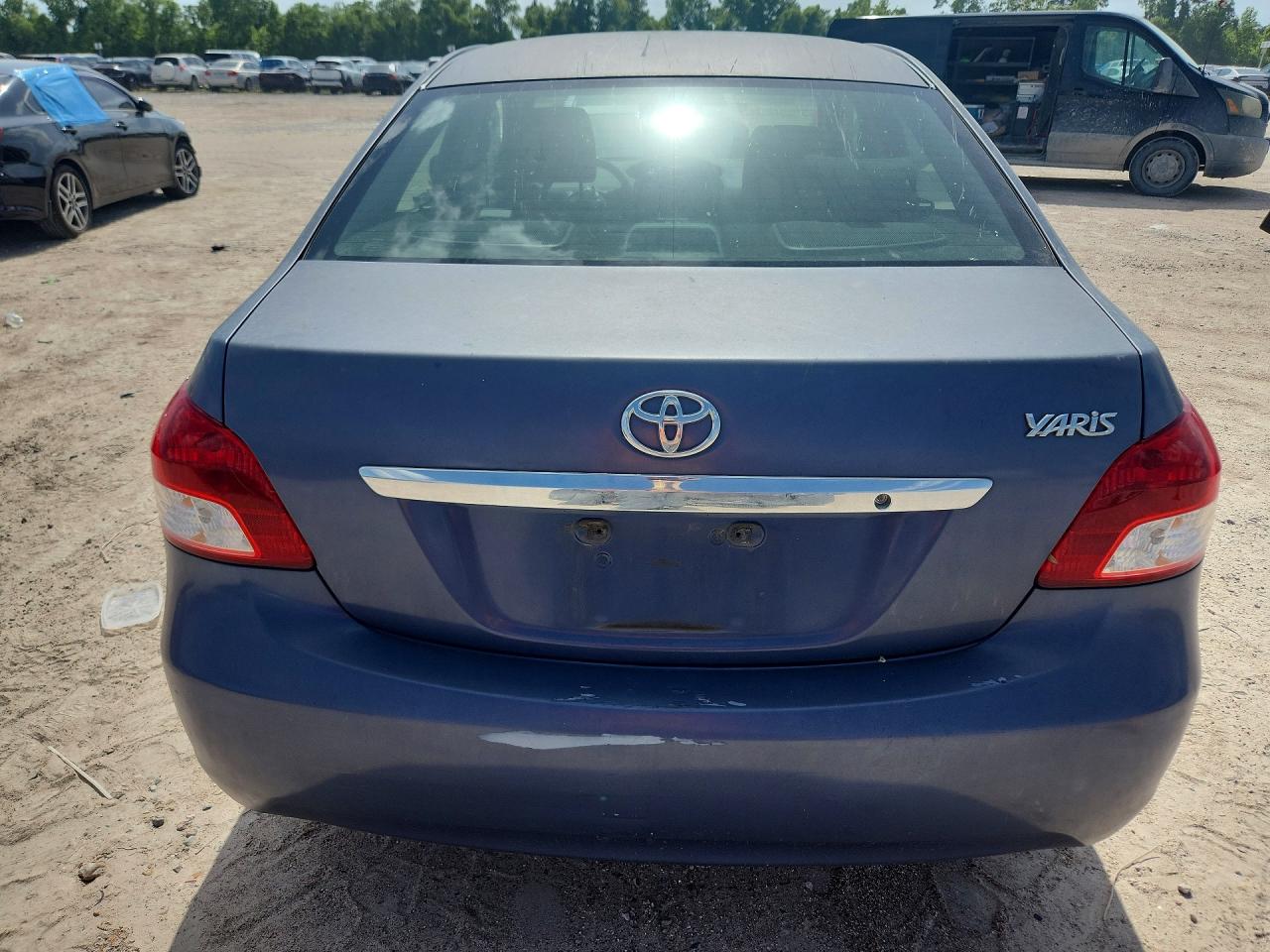 2012 Toyota Yaris Fleet Blue vin: JTDBT4K35C1419989