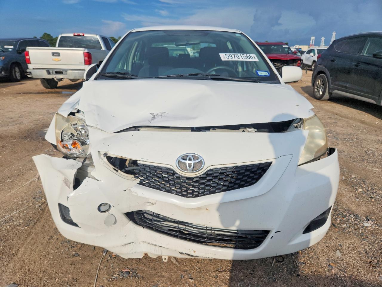 2012 Toyota Yaris Fleet White vin: JTDBT4K35CL020827