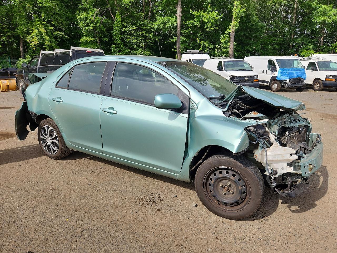 2010 Toyota Yaris Base Teal vin: JTDBT4K36A1358777