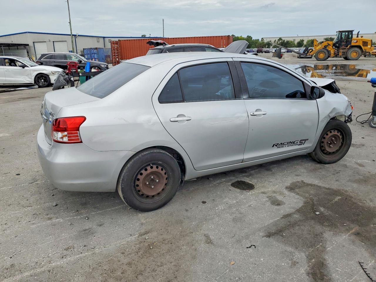 2010 Toyota Yaris Base Silver vin: JTDBT4K36A4074855