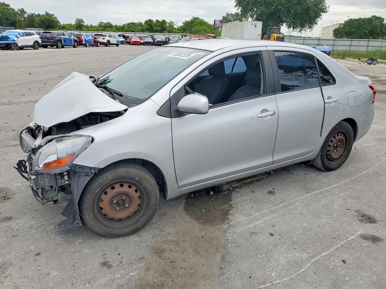2010 Toyota Yaris Base Silver vin: JTDBT4K36A4074855