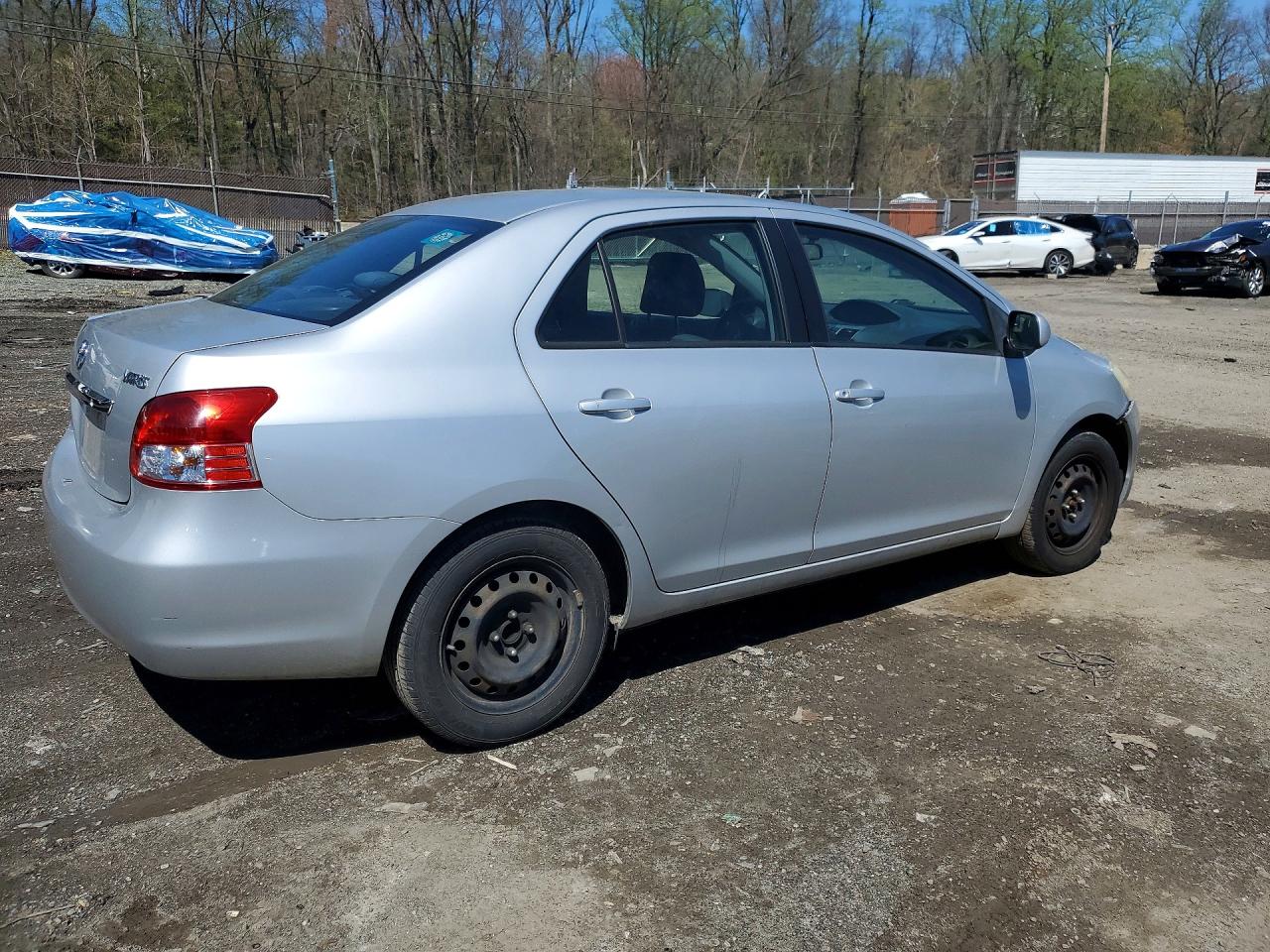 2010 Toyota Yaris Base Gray vin: JTDBT4K36A4078548