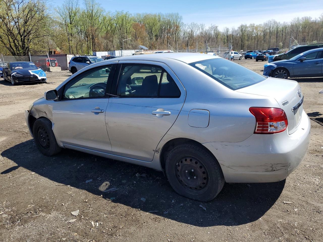 2010 Toyota Yaris Base Gray vin: JTDBT4K36A4078548