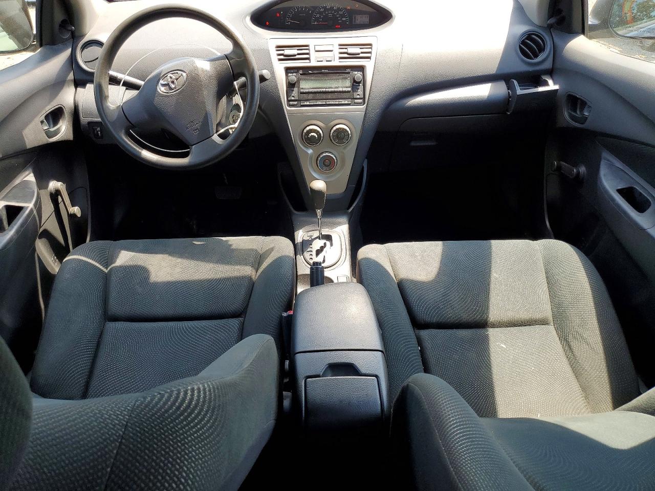 2010 Toyota Yaris Base Blue vin: JTDBT4K36A4078792