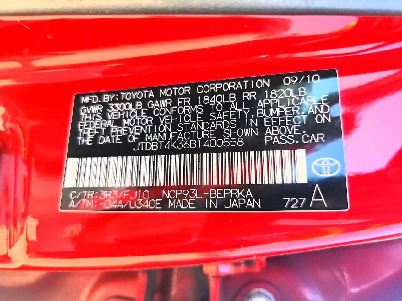 2011 Toyota Yaris Base Red vin: JTDBT4K36B1400558