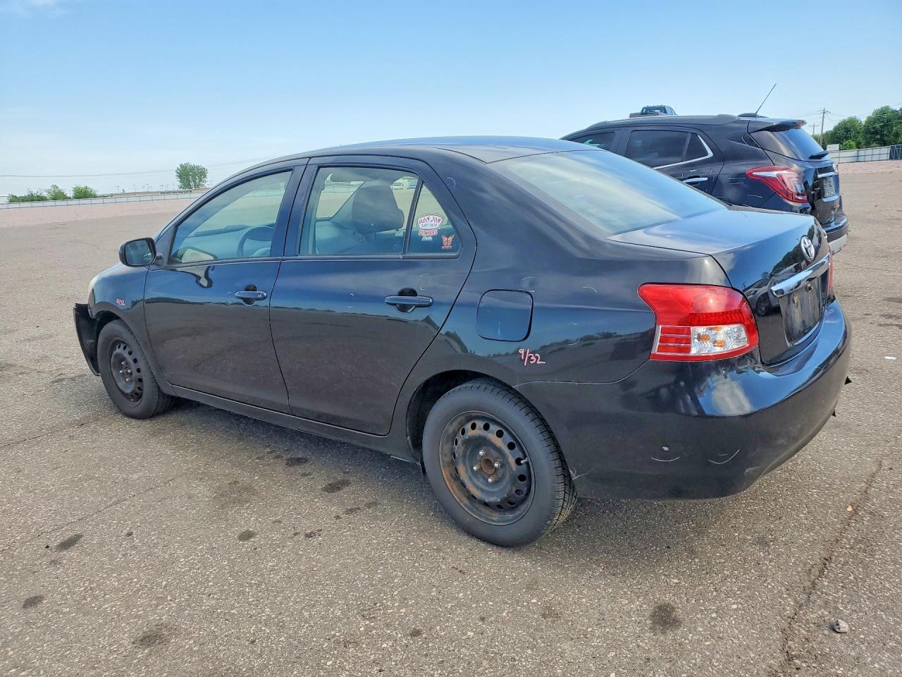 2012 Toyota Yaris Fleet Black vin: JTDBT4K36C1418124
