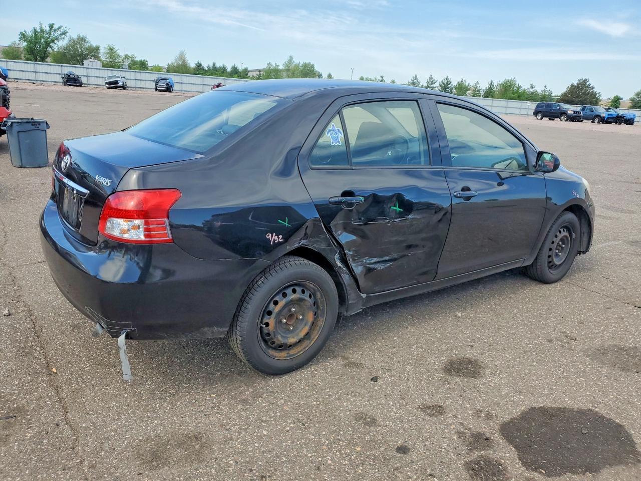2012 Toyota Yaris Fleet Black vin: JTDBT4K36C1418124